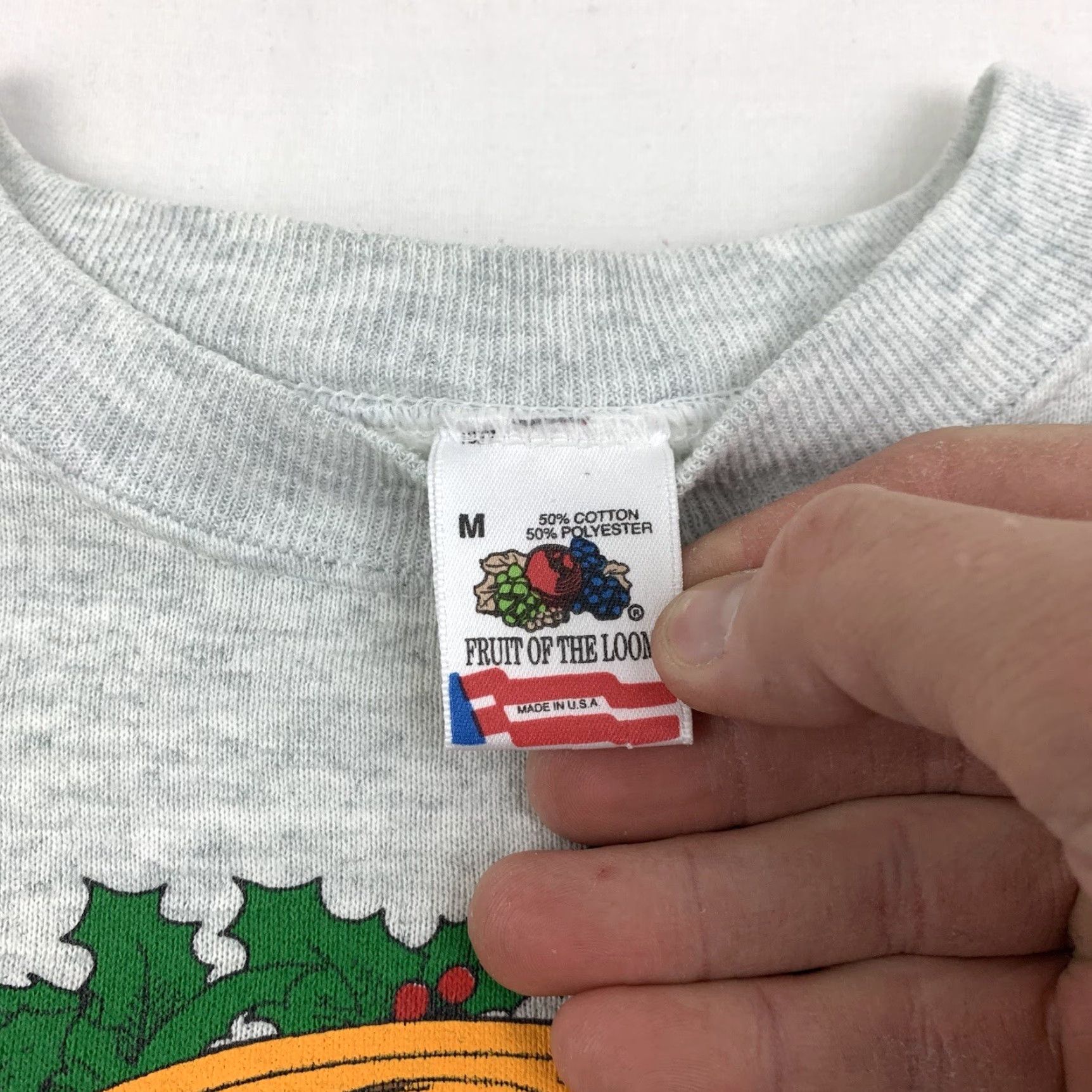 Fruit Of The Loom Vintage Christmas Sweatshirt Adult Medium Gray Merry Christmas To Yall Santa 90s Size US M / EU 48-50 / 2 - 3 Thumbnail