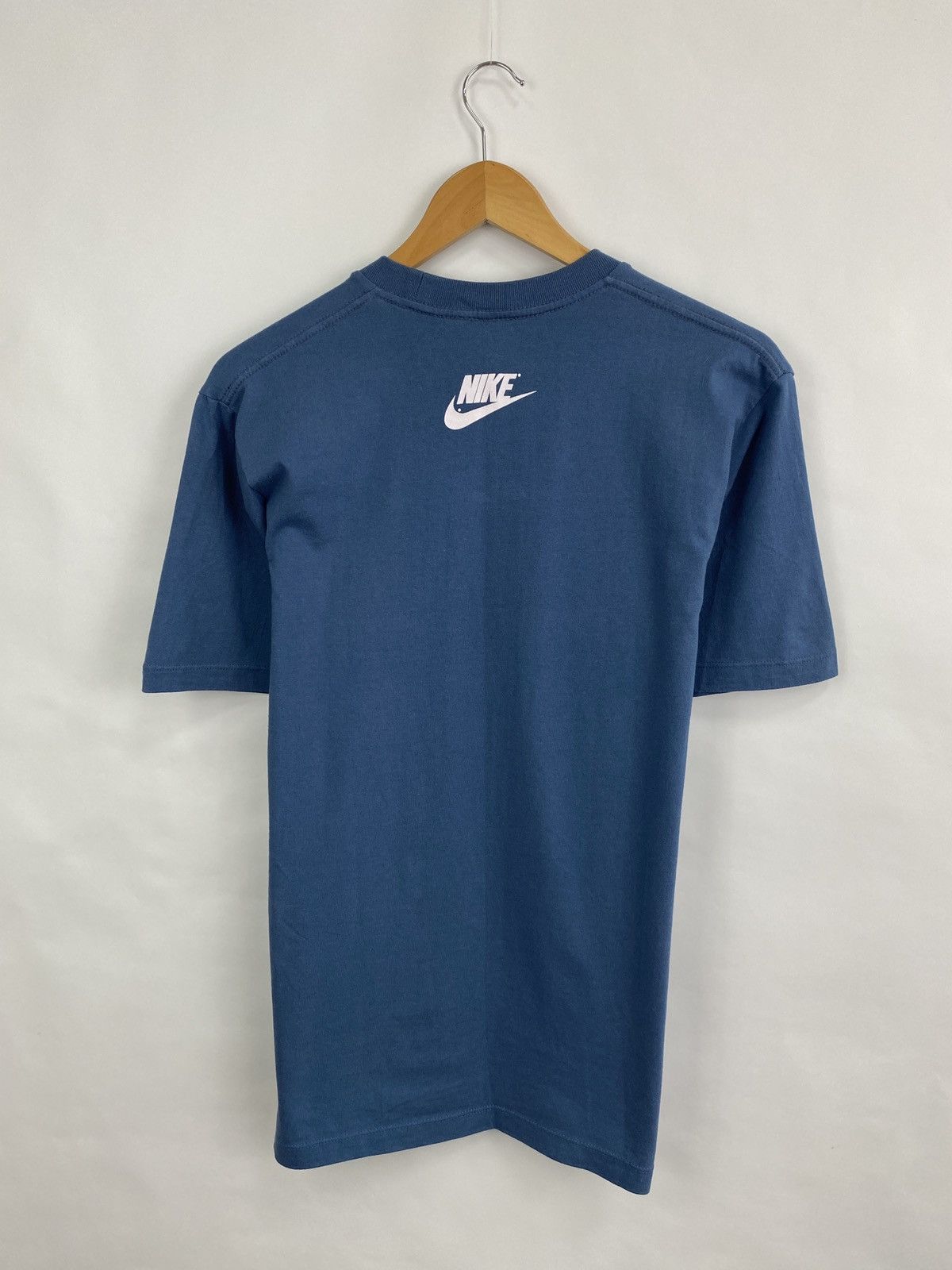 Nike 🇺🇸 Vintage 90s Nike T-Shirt Y2K Rare Retro Hype Size US M / EU 48-50 / 2 - 7 Thumbnail