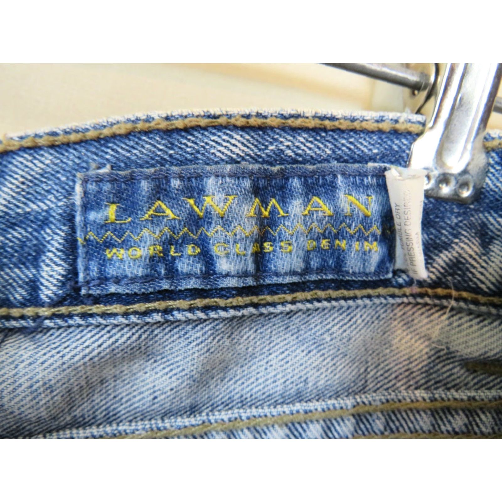 Vintage VINTAGE Lawman High waisted Mom jeans 1990s 5 buttons size 7 Blue Denim Women's? Size 28" / US 6 / IT 42 - 2 Thumbnail
