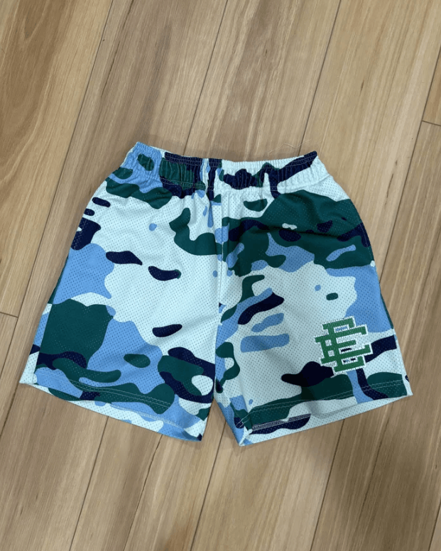 Eric Emanuel SS20 Eric Emanuel EE Basic/Core Short Blue/Green Camo Size M Size US 30 / EU 46 - 2 Thumbnail