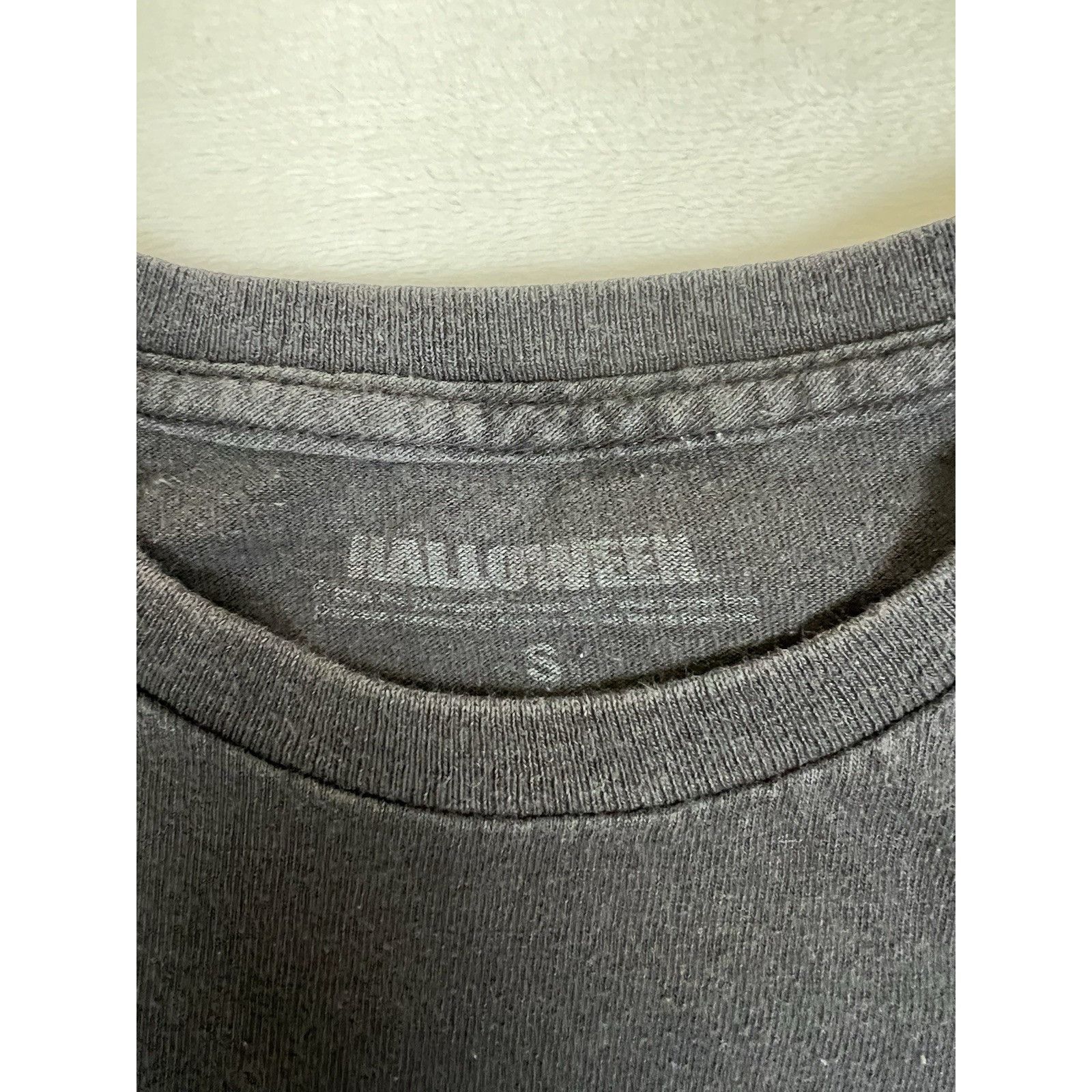 Other Michael Myers Halloween Middle Finger T-Shirt Size Small Ret Size US S / EU 44-46 / 1 - 4 Thumbnail