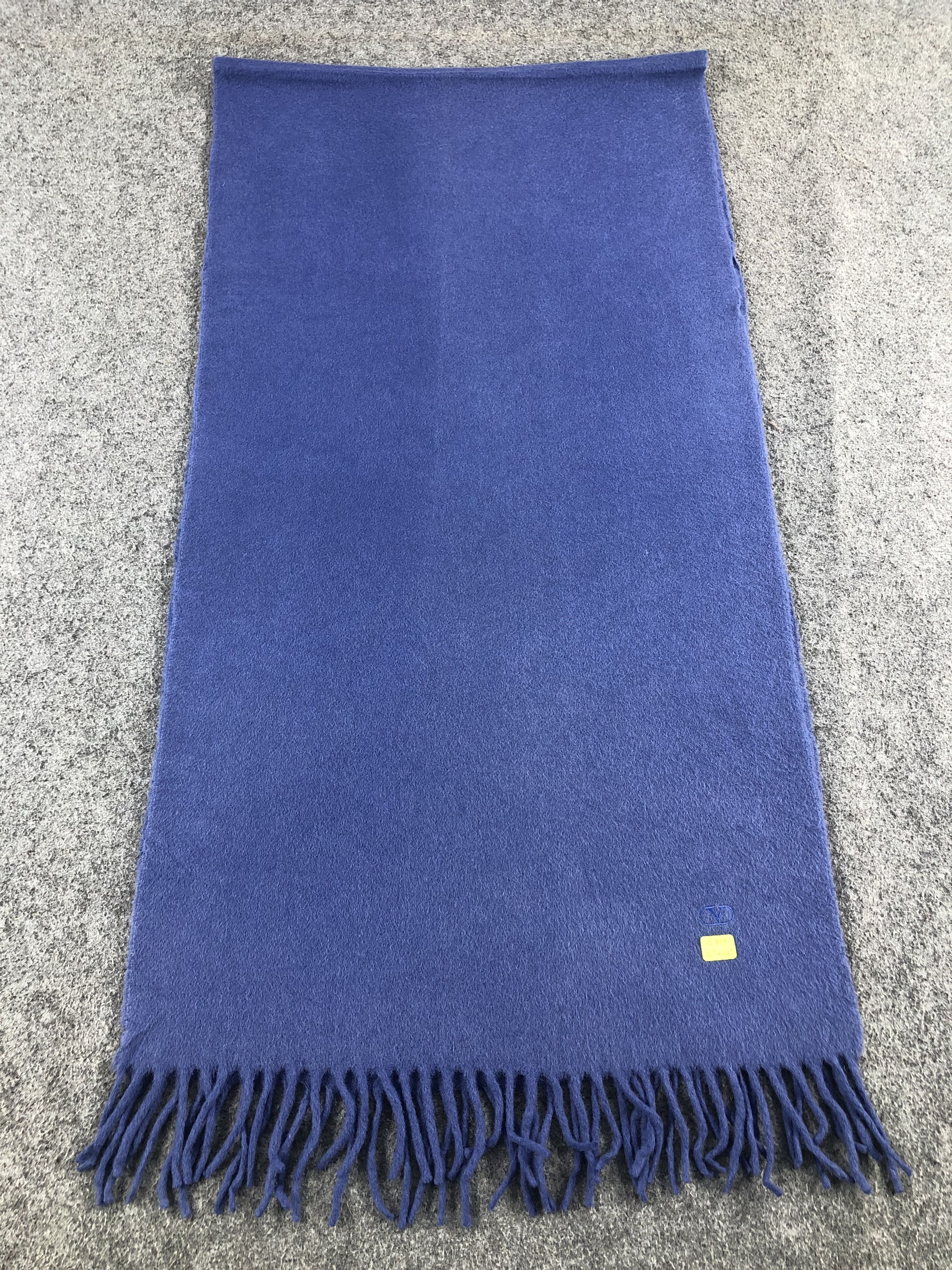 Valentino Valentino Garavani Scarf / Muffler / Neckwear Size ONE SIZE - 2 Thumbnail