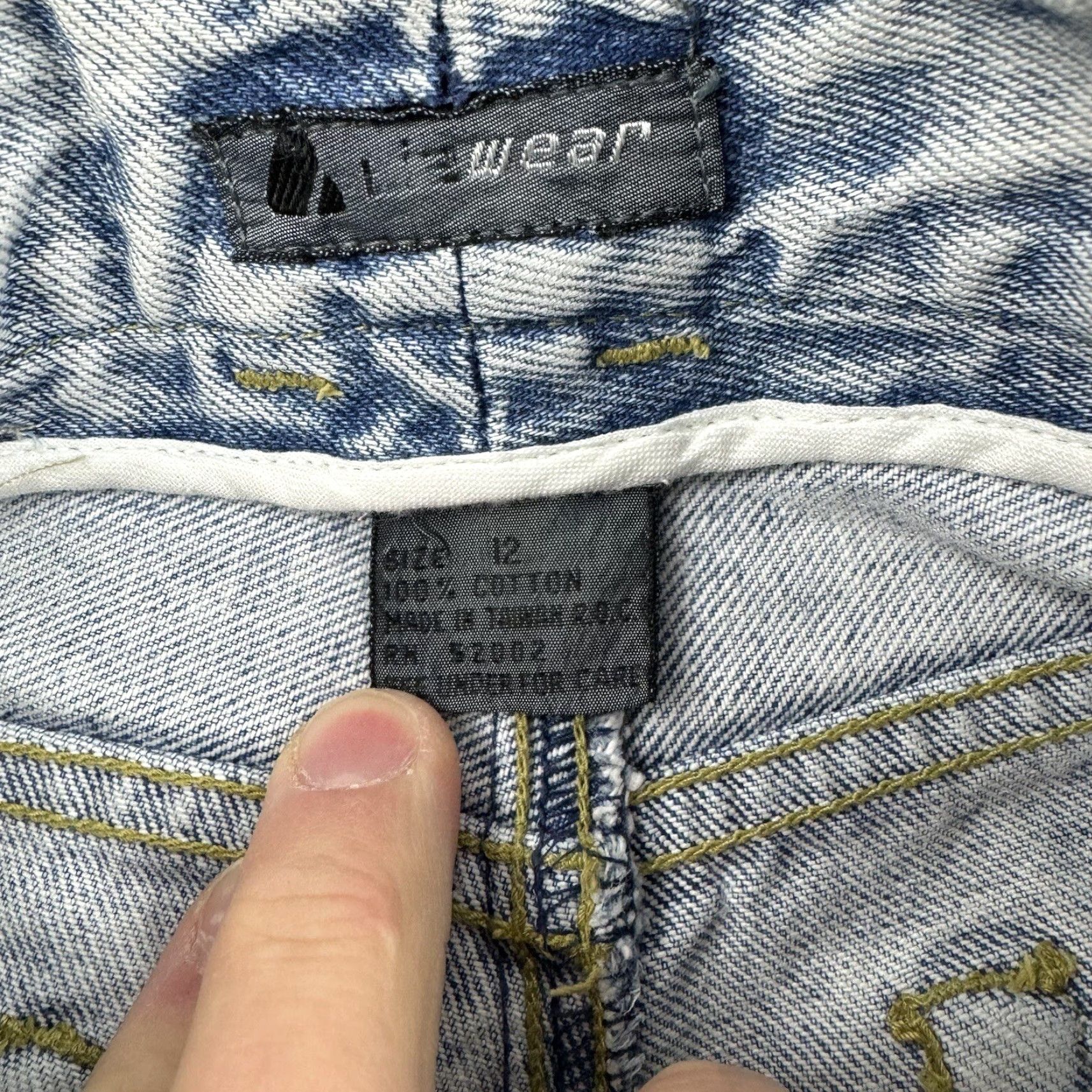 Vintage VINTAGE LizWear Jeans Womens 12 Blue High Waist Mom Jeans 90s Grunge Light Wash Jeans 90s Womens Size 34" / US 12 / IT 48 - 4 Thumbnail