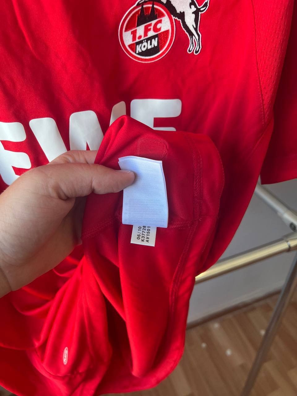 Reebok 2010/12 FC KÖLN HOME SOCCER JERSEY FOOTBALL SHIRT REEBOK XL Size US XL / EU 56 / 4 - 11 Thumbnail