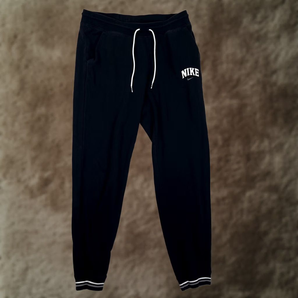 Nike Nike Fleece Pants Mens Medium Black Joggers Tapered Cuff Athletic Training Retro Size US 31 - 1 Thumbnail
