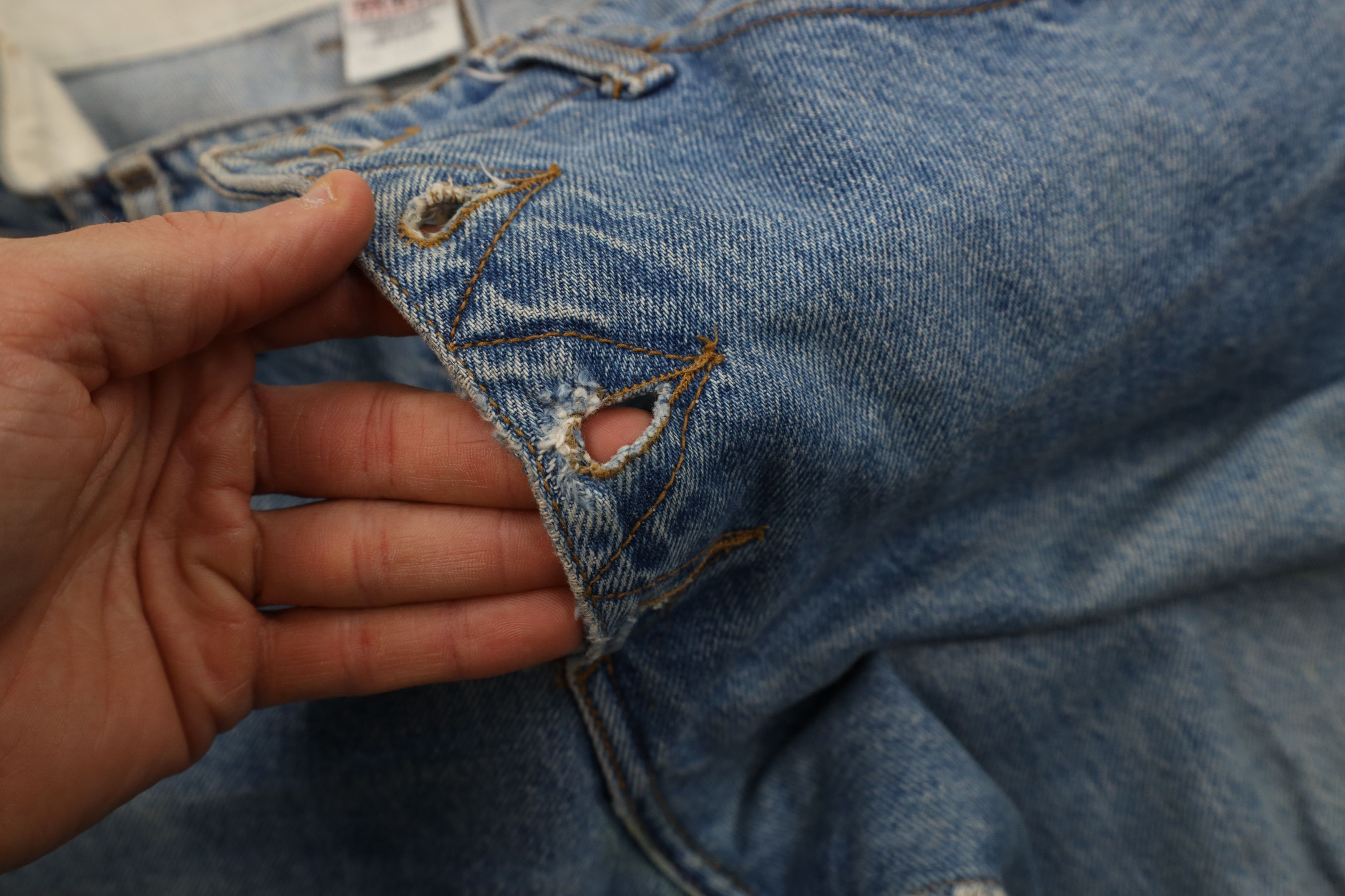 Guess Vintage 90s Guess Fly Tapered Leg Denim Jeans Blue USA Size US 30 / EU 46 - 8 Thumbnail