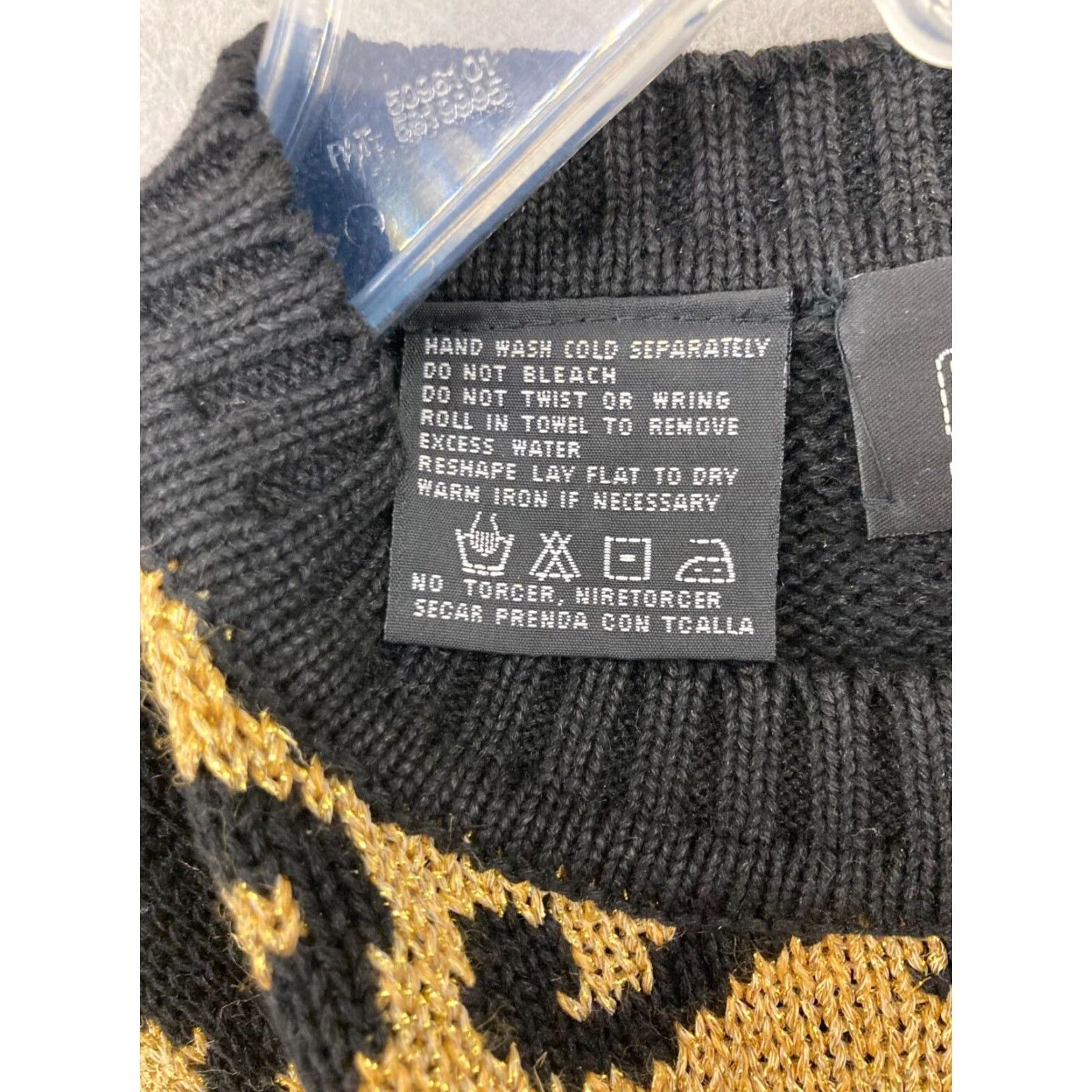Vintage VINTAGE Chaus Sport Sweater Medium Black Geometric Shoulder Pads 80s 90s Womens Size M / US 6-8 / IT 42-44 - 5 Thumbnail
