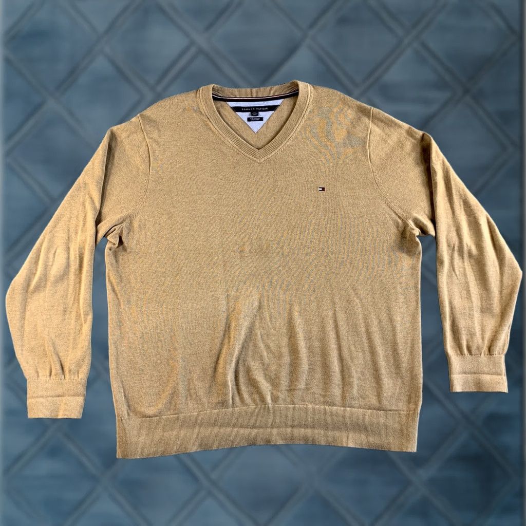 Tommy Hilfiger VINTAGE Tommy Hilfiger Sweater Mens 2XL Beige Pima Cotton Pullover V Neck Flag Logo Size US XXL / EU 58 / 5 - 1 Thumbnail