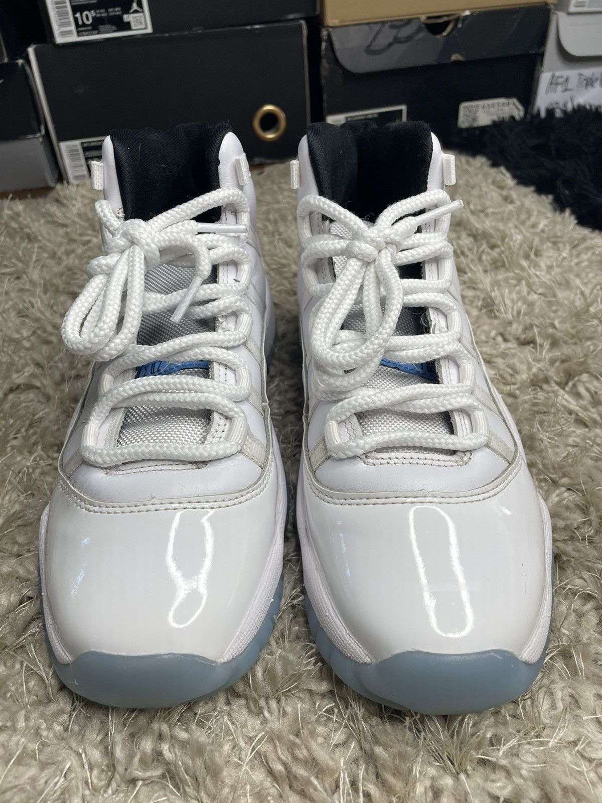 Jordan Brand Jordan 11 Legend Blue Size US 6 / EU 39 - 4 Thumbnail