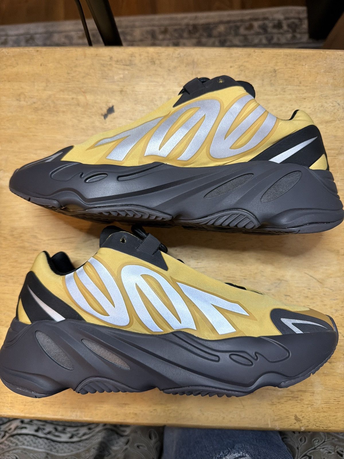 Yeezy Yeezy 700 Size US 5.5 / EU 38 - 1 Thumbnail