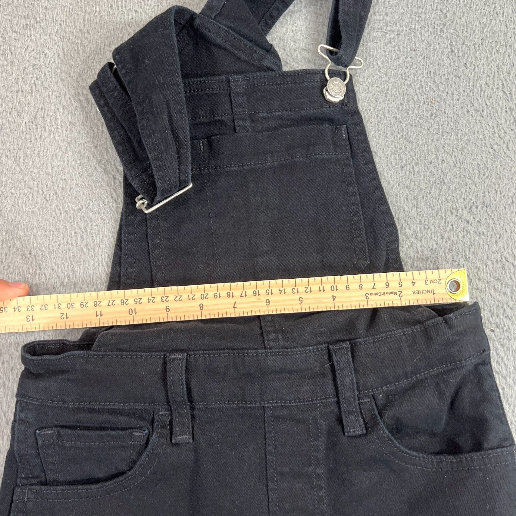 Levi's VINTAGE Levi's Black Denim Overalls High Waist Side Zipper Size 25 Womens Size 42" / US 20 - 5 Thumbnail