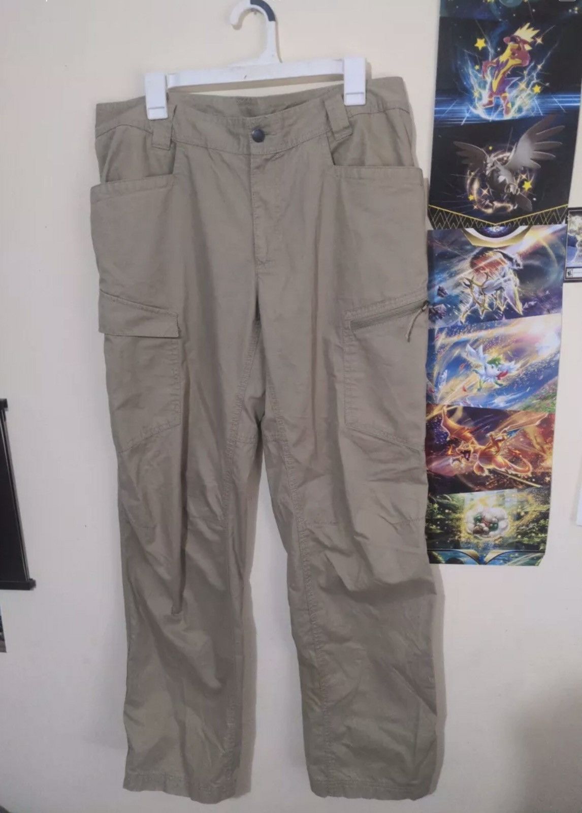 Columbia Columbia Pants 36x32 Beige Canvas Cargo Pockets Cotton RARE Size US 36 / EU 52 - 1 Thumbnail