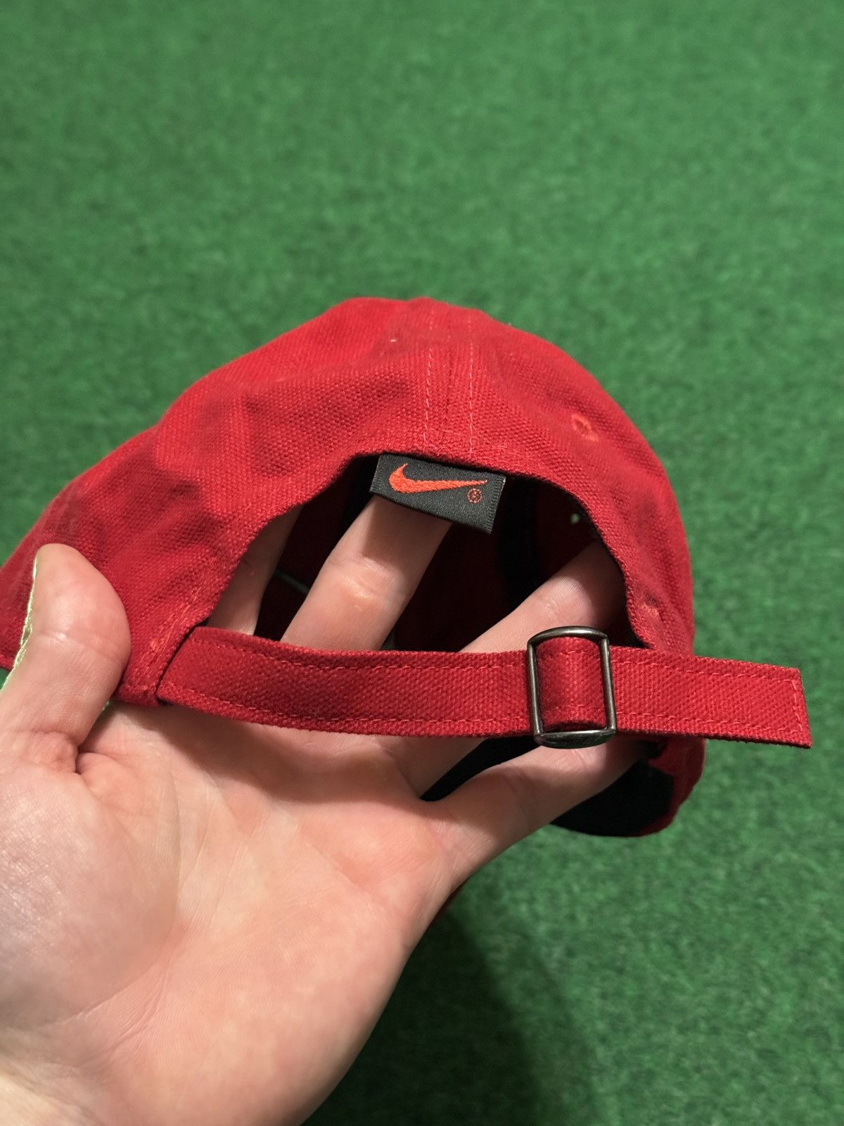 Nike Vintage Nike 90s Swoosh Check Strapback Red Baseball Hat Size ONE SIZE - 7 Thumbnail