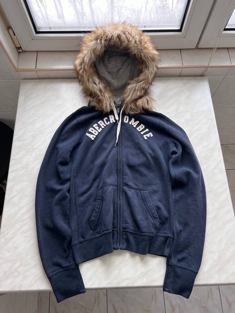 Abercrombie & Fitch Y2K Abercrombie & Fitch Faux Fuzzy Fur Hoodie Lgb Style Size L / US 10 / IT 46 - 3 Thumbnail