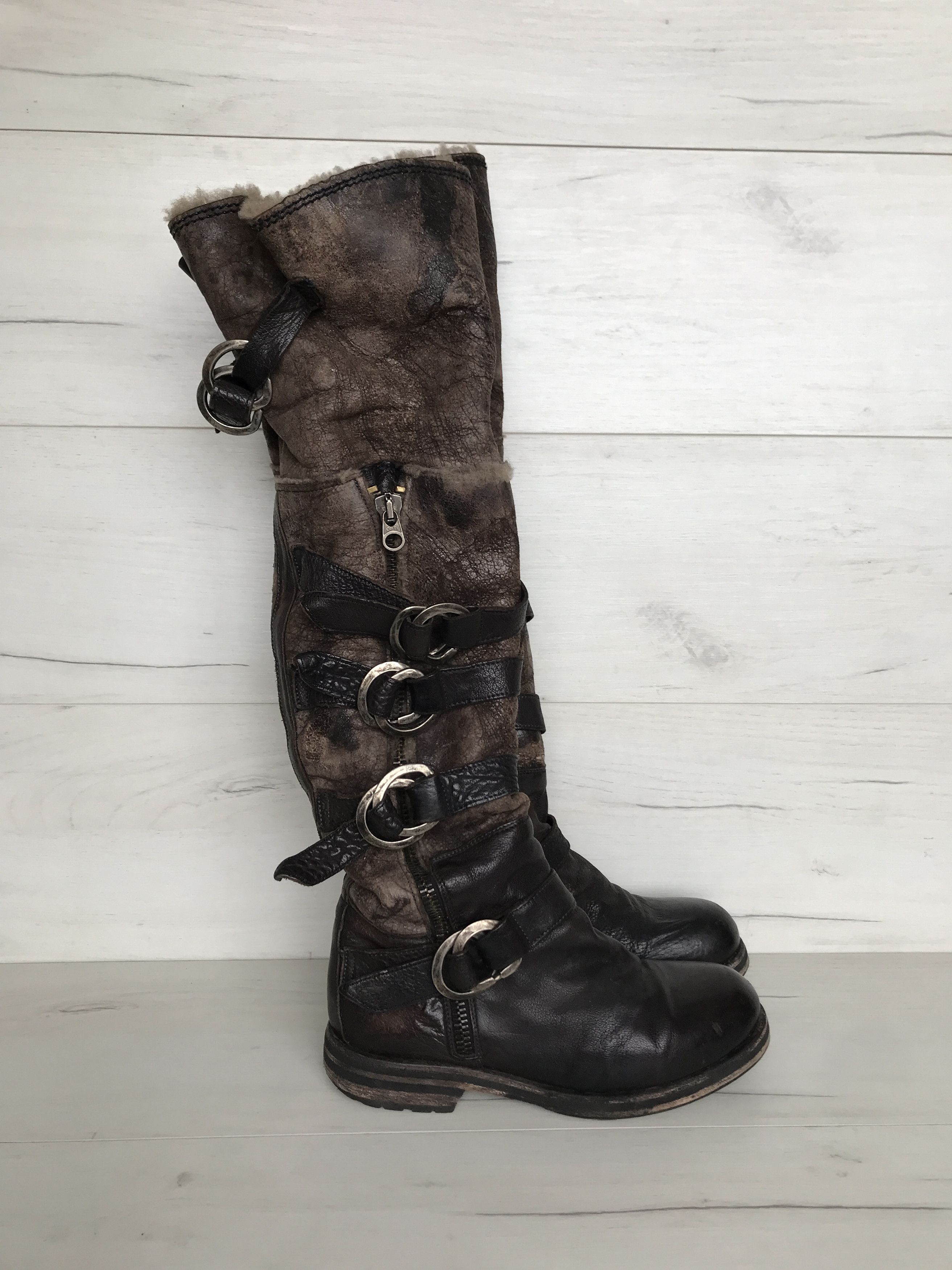 Other NYLO DISTRESSED LEATHER SHEARLING DOUBLE ZIPPER TALL BOOTS Size US 9 / IT 39 - 1 Thumbnail