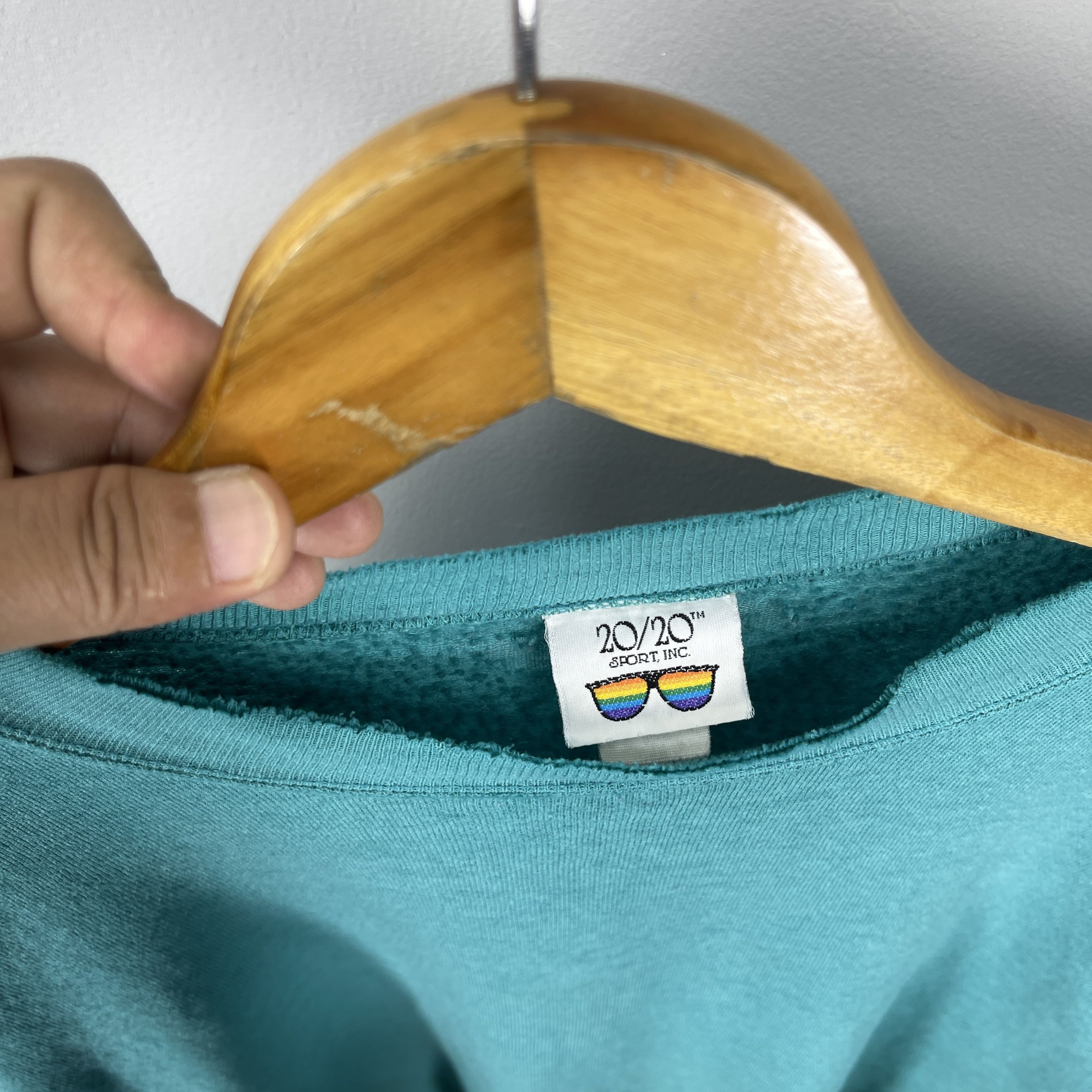 Vintage Vintage 1990s Plain Green Distressed Sweatshirt Made In Usa Size US L / EU 52-54 / 3 - 11 Thumbnail