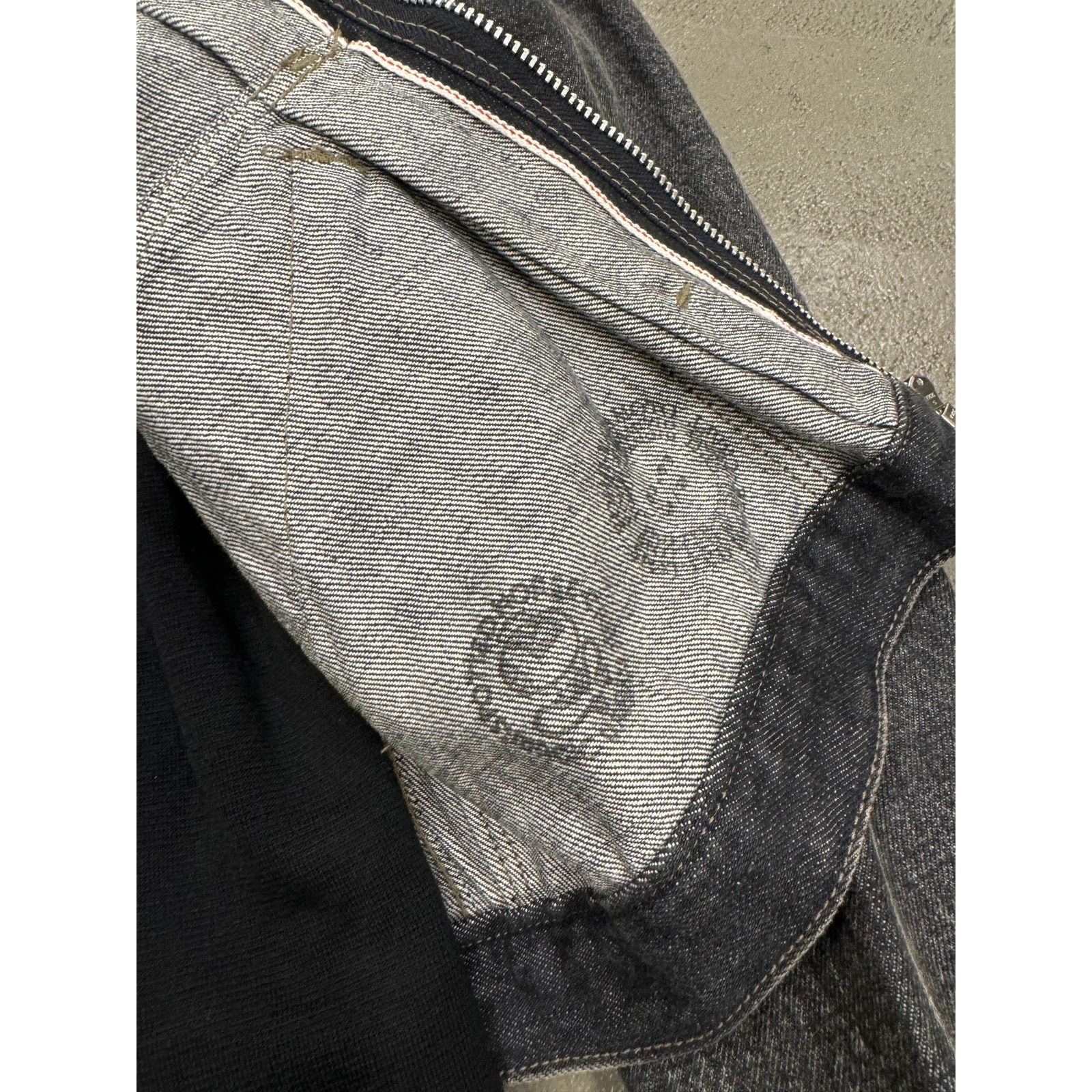 Yohji Yamamoto A/W 2002 Yohji Yamamoto runway deconstructed denim jacket Size M / US 6-8 / IT 42-44 - 11 Thumbnail