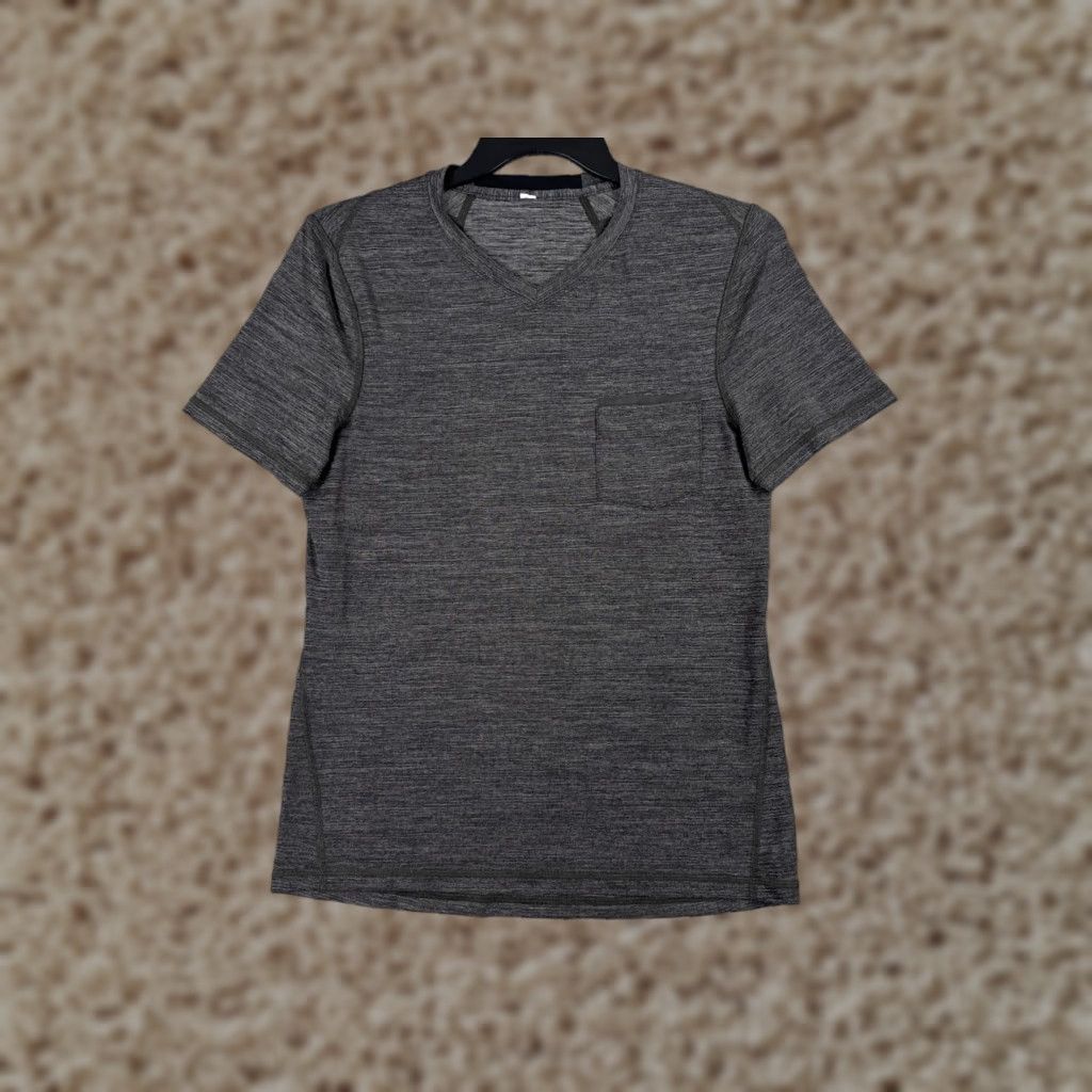 Lululemon Lululemon Shirt Men Small Gray Short Sleeve V-Neck Pocket Gym Workout Casual Shirt Mens Small Gray V-Neck Short Sleeve Pocket Size US S / EU 44-46 / 1 - 1 Thumbnail