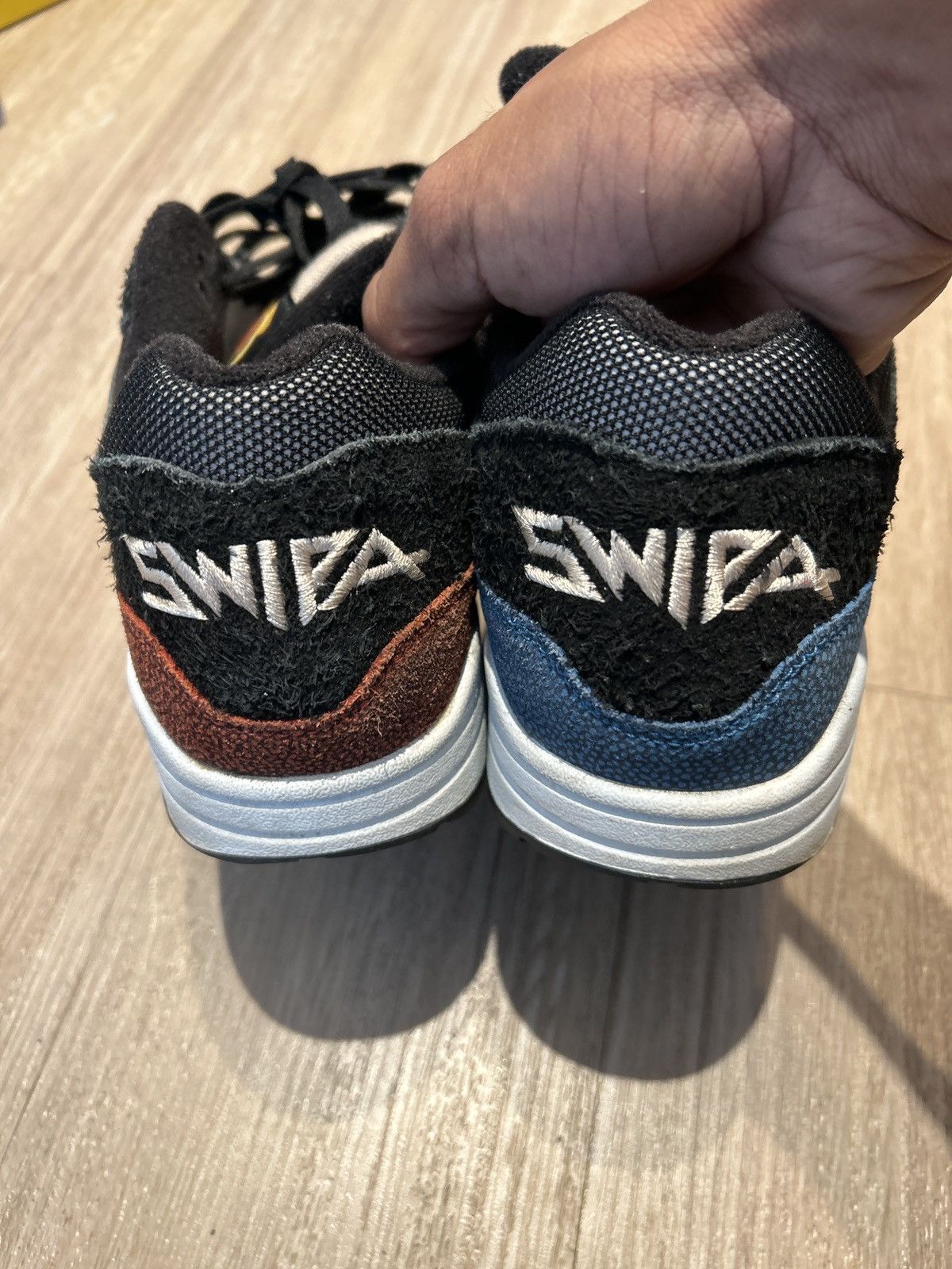 Nike Nike air Max swipa 1 Size US 10 / EU 43 - 5 Thumbnail
