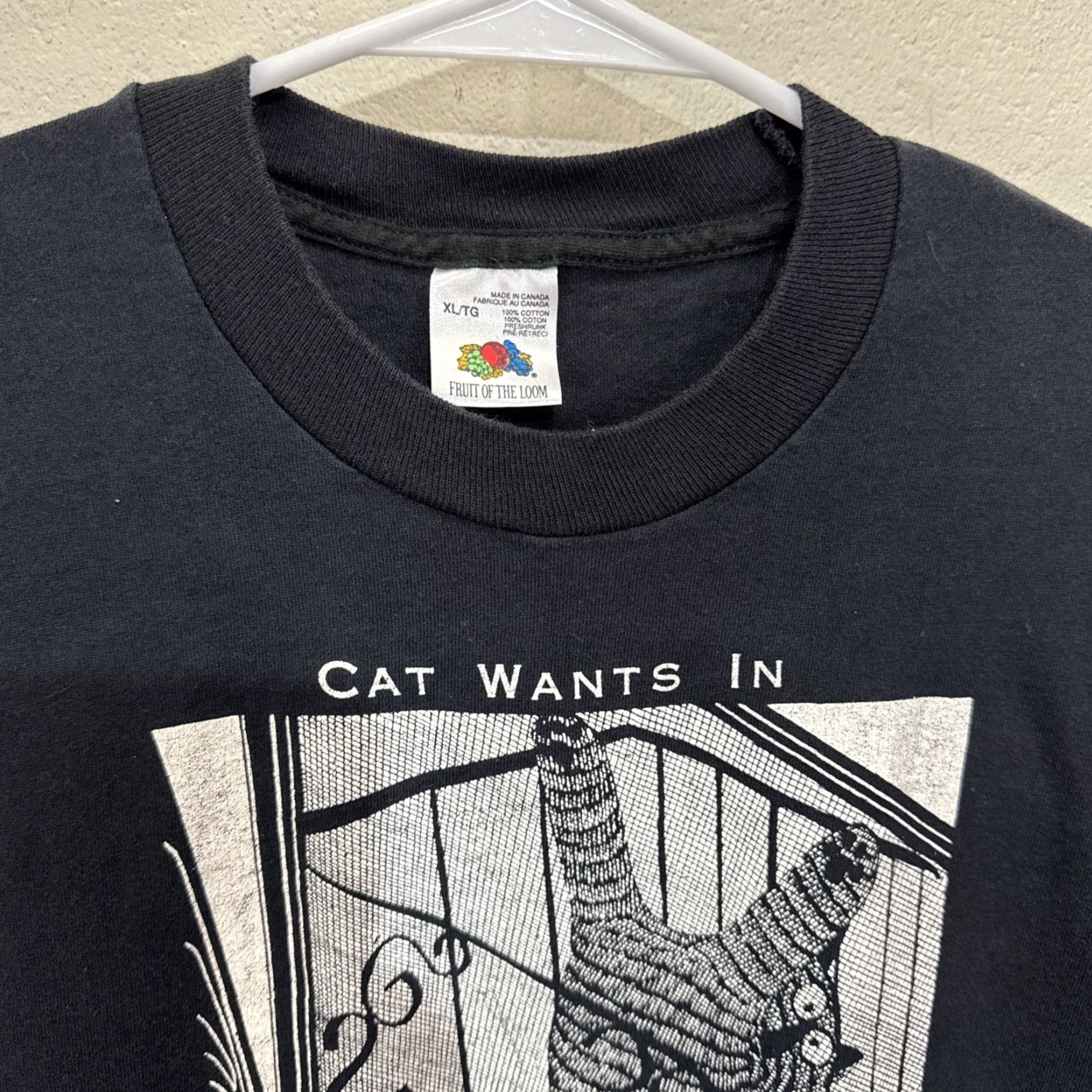 Fruit Of The Loom VINTAGE Fruit of the Loom 90s Stuart Katt Cat Wants Out Graphic Tee T-Shirt Black Adult Large Single Stitch Mens Size US L / EU 52-54 / 3 - 4 Thumbnail