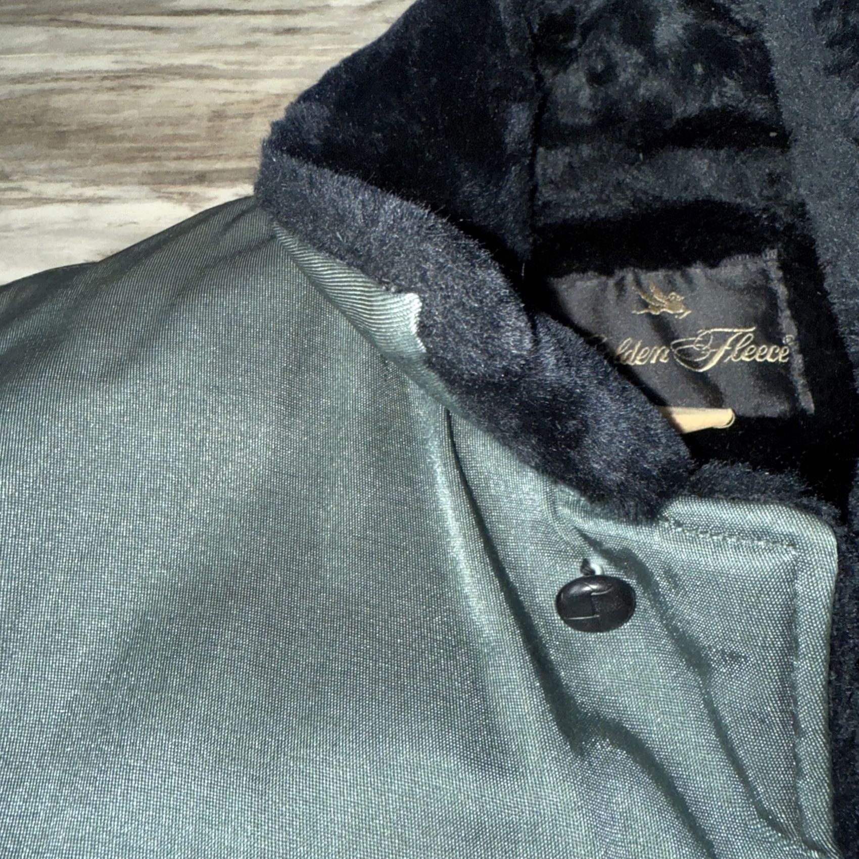YOKE VTG Golden Fleece Jacket Coat Men 40 Dark Green Parka Fur Lined Western Yoke Nylon Wind-Resistant Long Coat with Pockets Button Closure Size US XXS / EU 40 - 4 Thumbnail