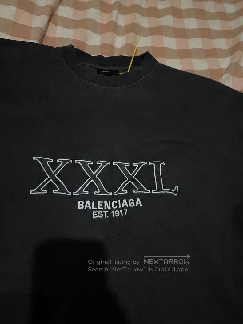 Balenciaga Balenciaga Distressed short-sleeved T-shirt Size US S / EU 44-46 / 1 - 2 Thumbnail