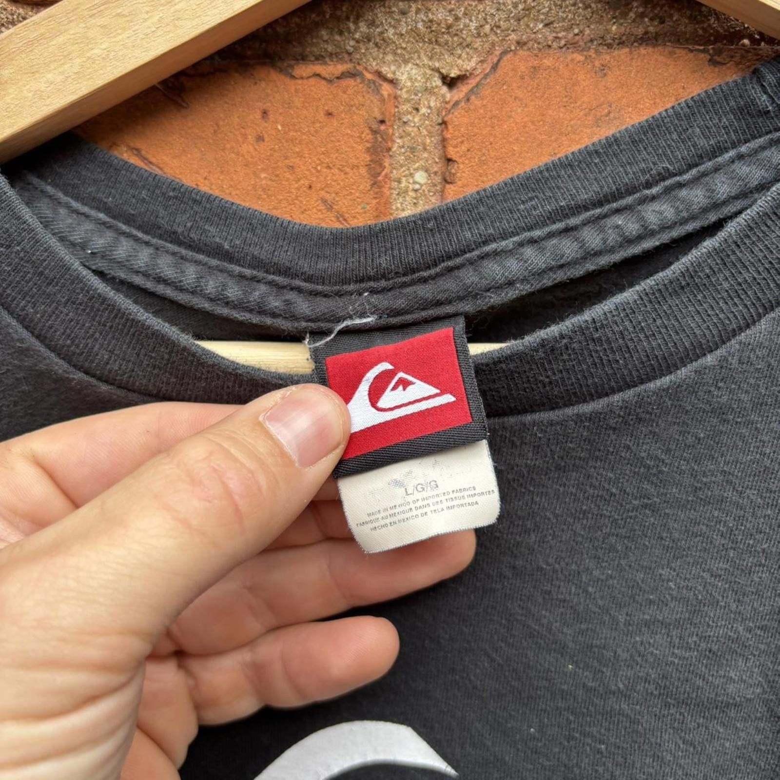 Quiksilver vintage quiksilver long sleeve t shirt 00s L Size US L / EU 52-54 / 3 - 4 Thumbnail