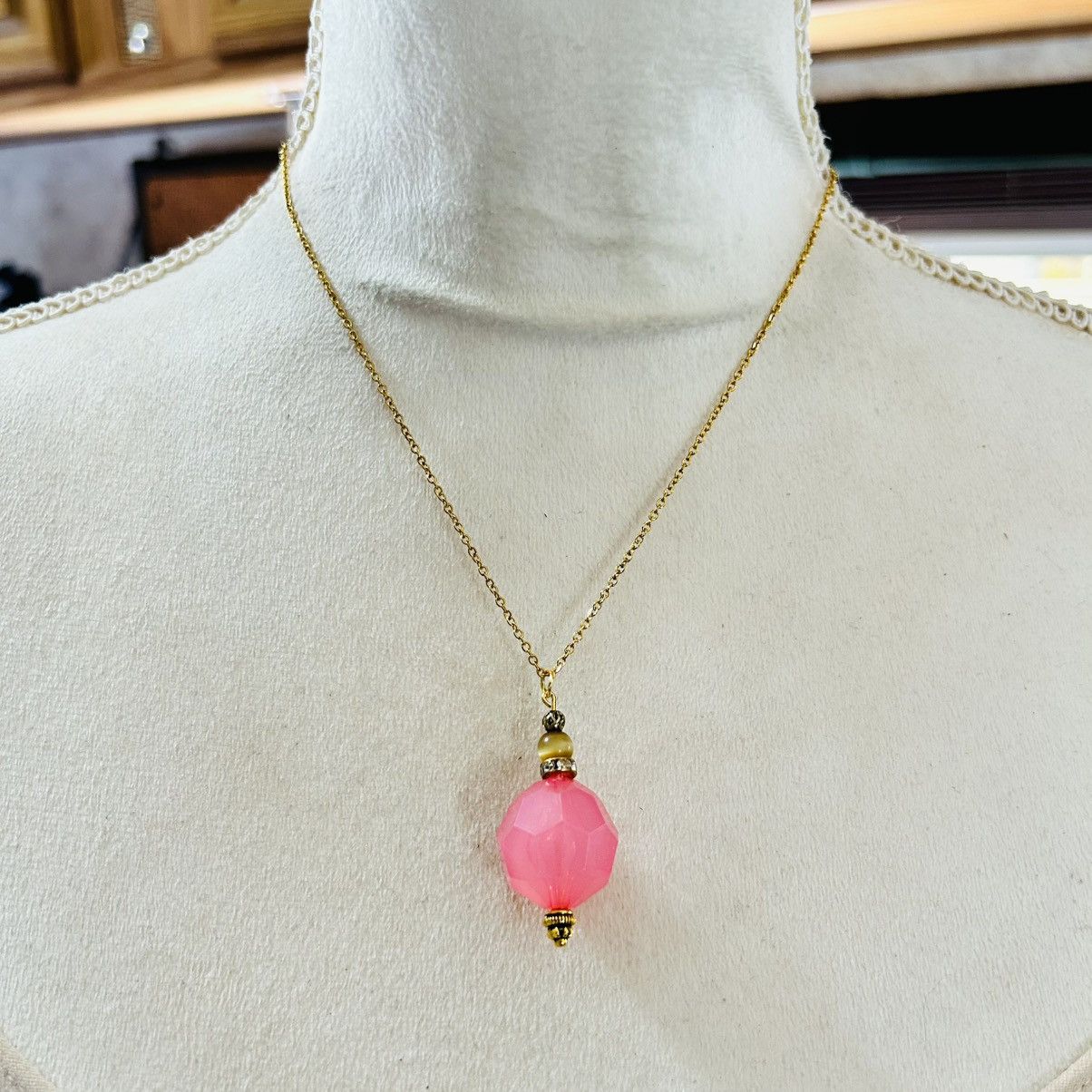 Handmade Handcrafted faceted pink lucite pendant on chain necklace Size ONE SIZE - 2 Thumbnail