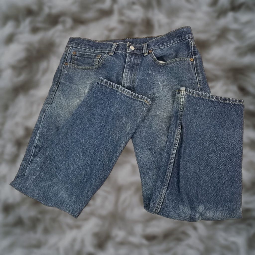 Denime VINTAGE Levi Strauss & CO. 505 Jeans Denim Blue 34W 28L Tapered Distressed Mens Regular 5-Pocket Zip Rise Mid Inseam 28in Size US 34 / EU 50 - 1 Thumbnail