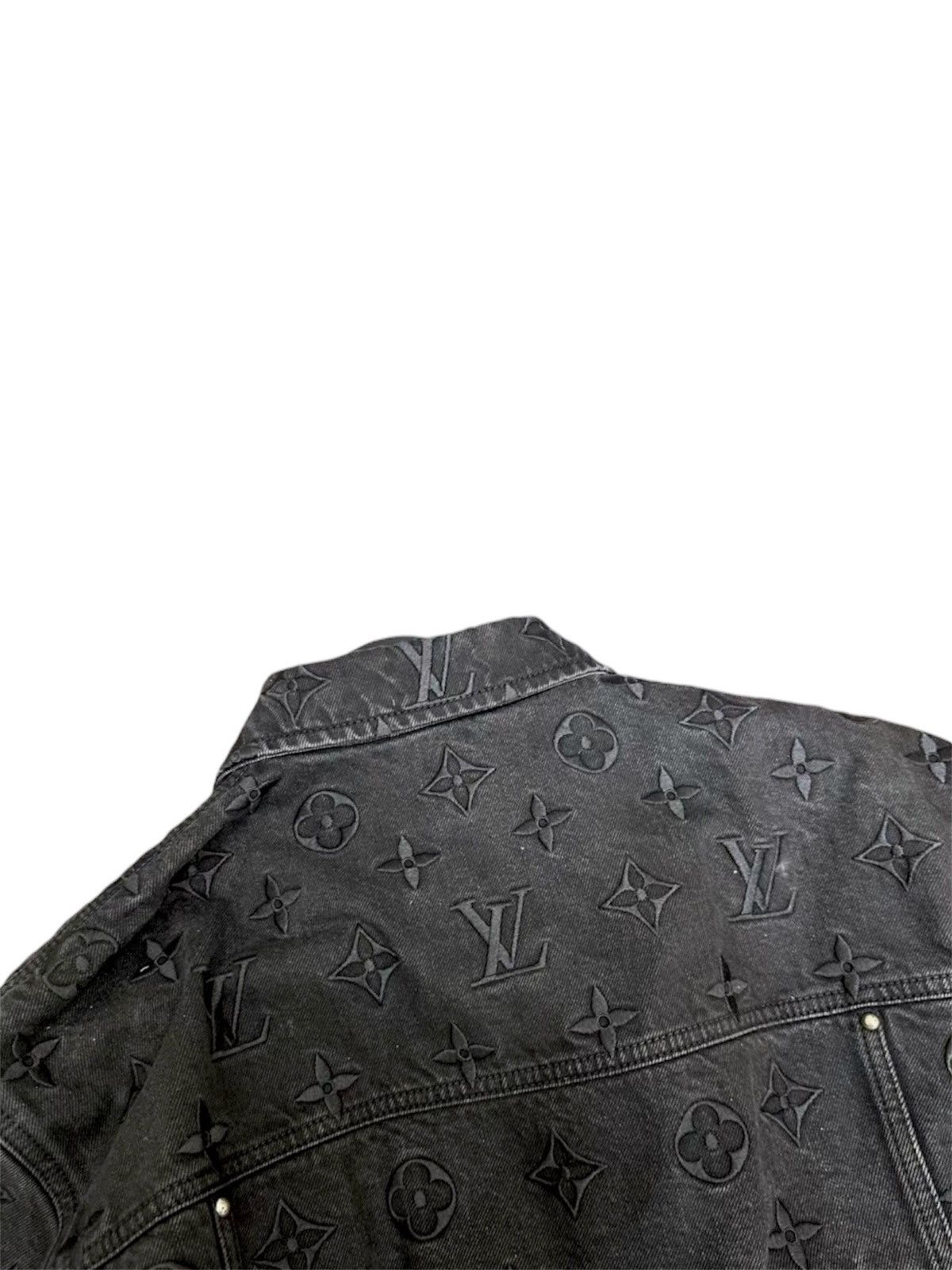 Louis Vuitton Louis Vuitton 50 Gradient Denim Jacket Embroidered Monogram Size US M / EU 48-50 / 2 - 4 Thumbnail