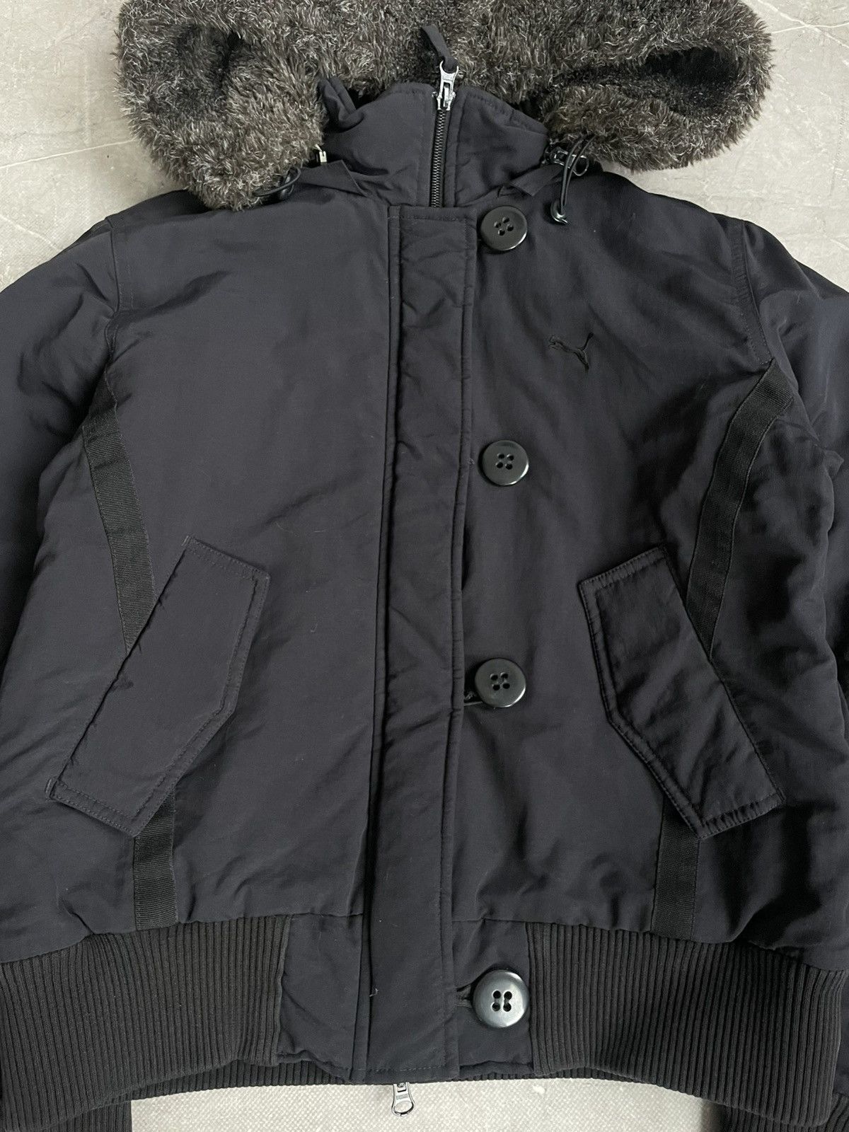 Puma Puma vintage cropped bomber y2k Fur hood if six was nine Size US M / EU 48-50 / 2 - 6 Thumbnail