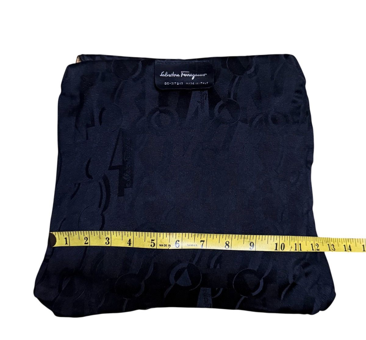 Salvatore Ferragamo Salvatore Ferragamo Clutch Bag Gancini-monogram Black Size ONE SIZE - 6 Thumbnail