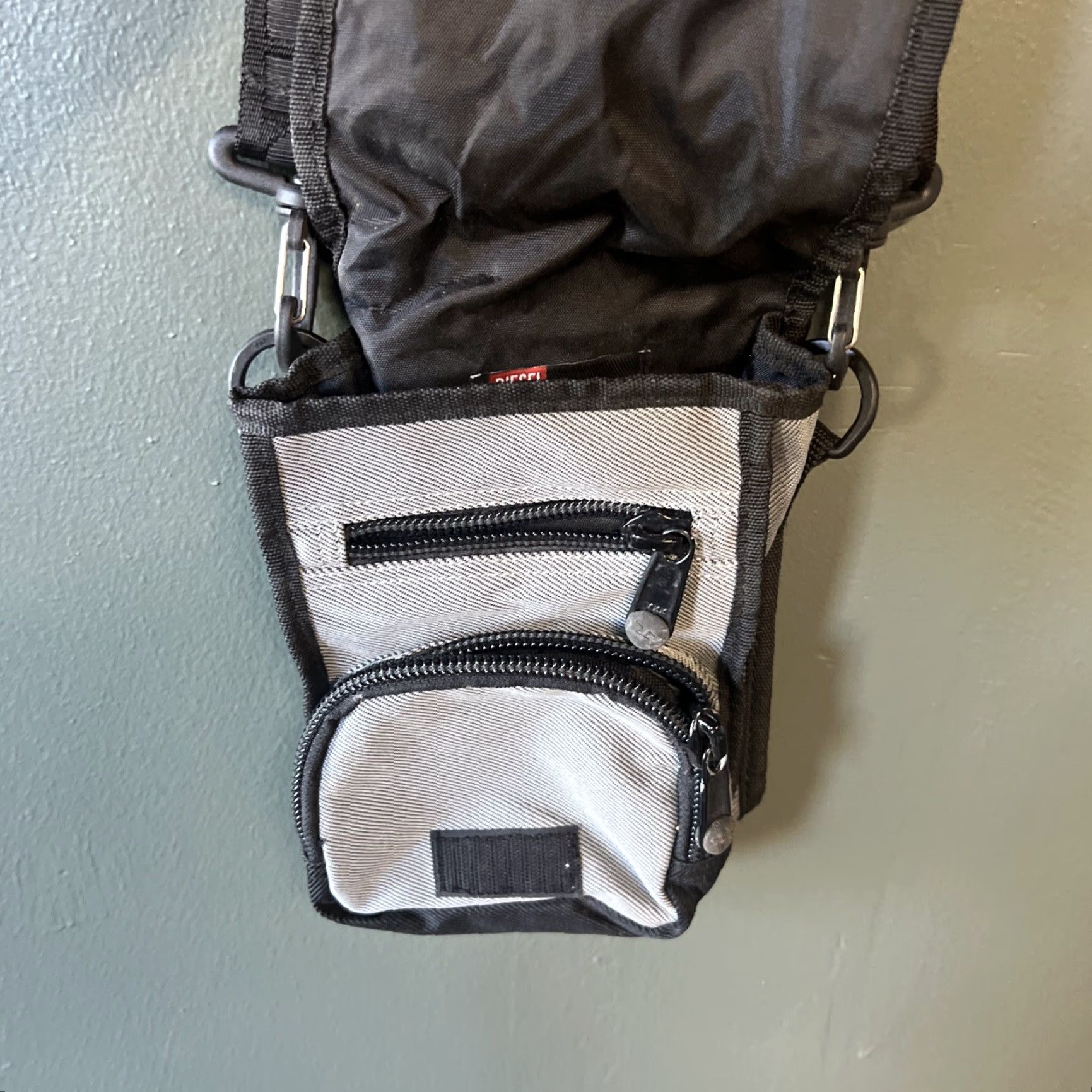 Diesel VINTAGE Diesel Spare Parts Utility Bag UNISEX Crossbody Canvas Leather Gray Unisex Adults 2000s Gorpcore Bag, Utility, Crossbody, Diesel, Gray Size ONE SIZE - 4 Thumbnail