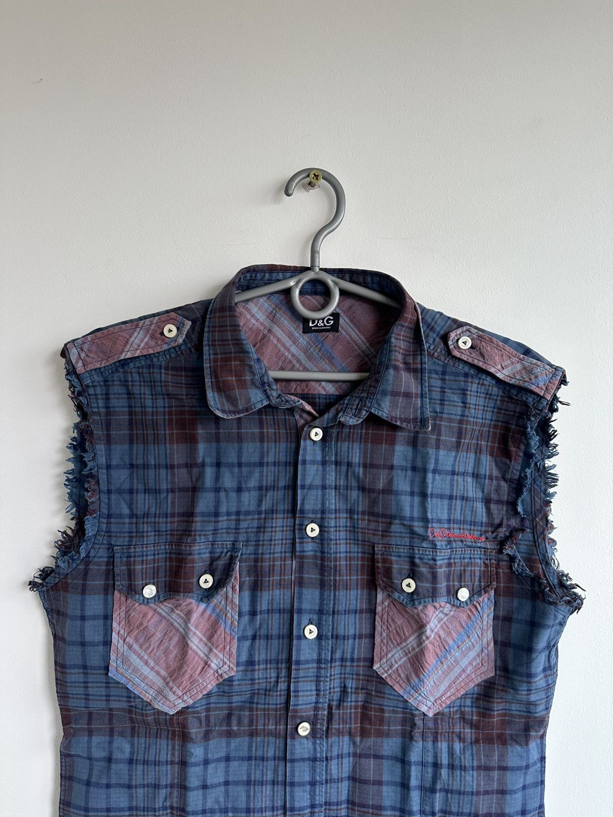 Dolce & Gabbana VTG Dolce & Gabbana Sleeveless Western Plaid Shirt Size 48 Size US M / EU 48-50 / 2 - 4 Thumbnail