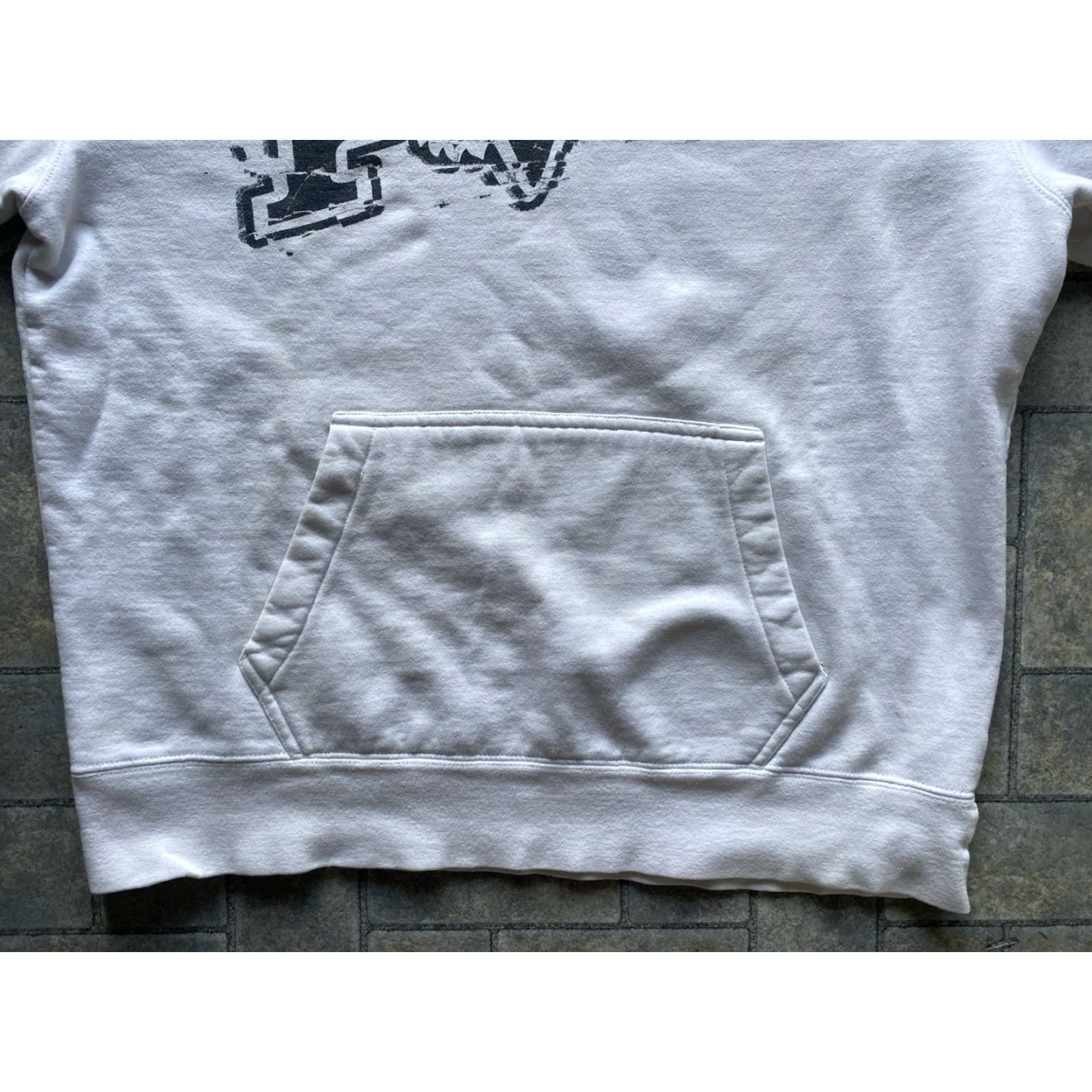 Logo 7 VINTAGE Fox Pullover Hoodie White Black Men’s Large Y2K Flaws Wear Logo Size US L / EU 52-54 / 3 - 3 Thumbnail