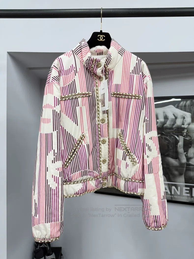 Chanel Chanel 23B pink velvet letter leather chain cotton suit Size M / US 6-8 / IT 42-44 - 1 Thumbnail