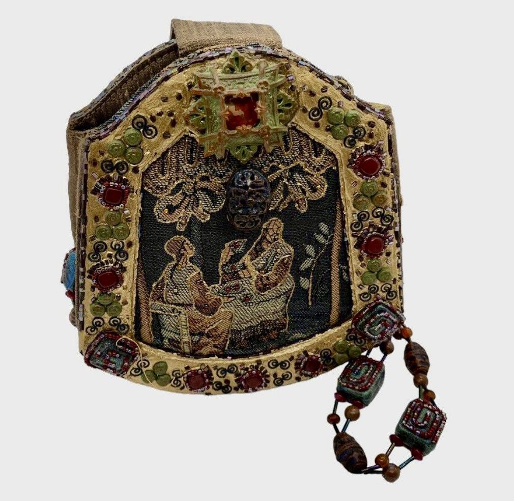 Mary Frances Rare Mary Frances Stunning, Crossbody Bag-Statement Piece Size ONE SIZE - 2 Thumbnail