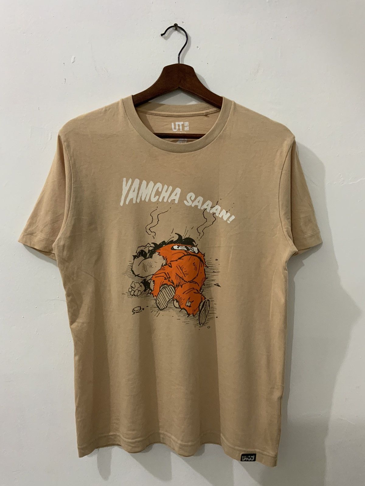 Uniqlo Dragon Ball Yamchaa Sann Uniqlo Tee Size US S / EU 44-46 / 1 - 1 Thumbnail