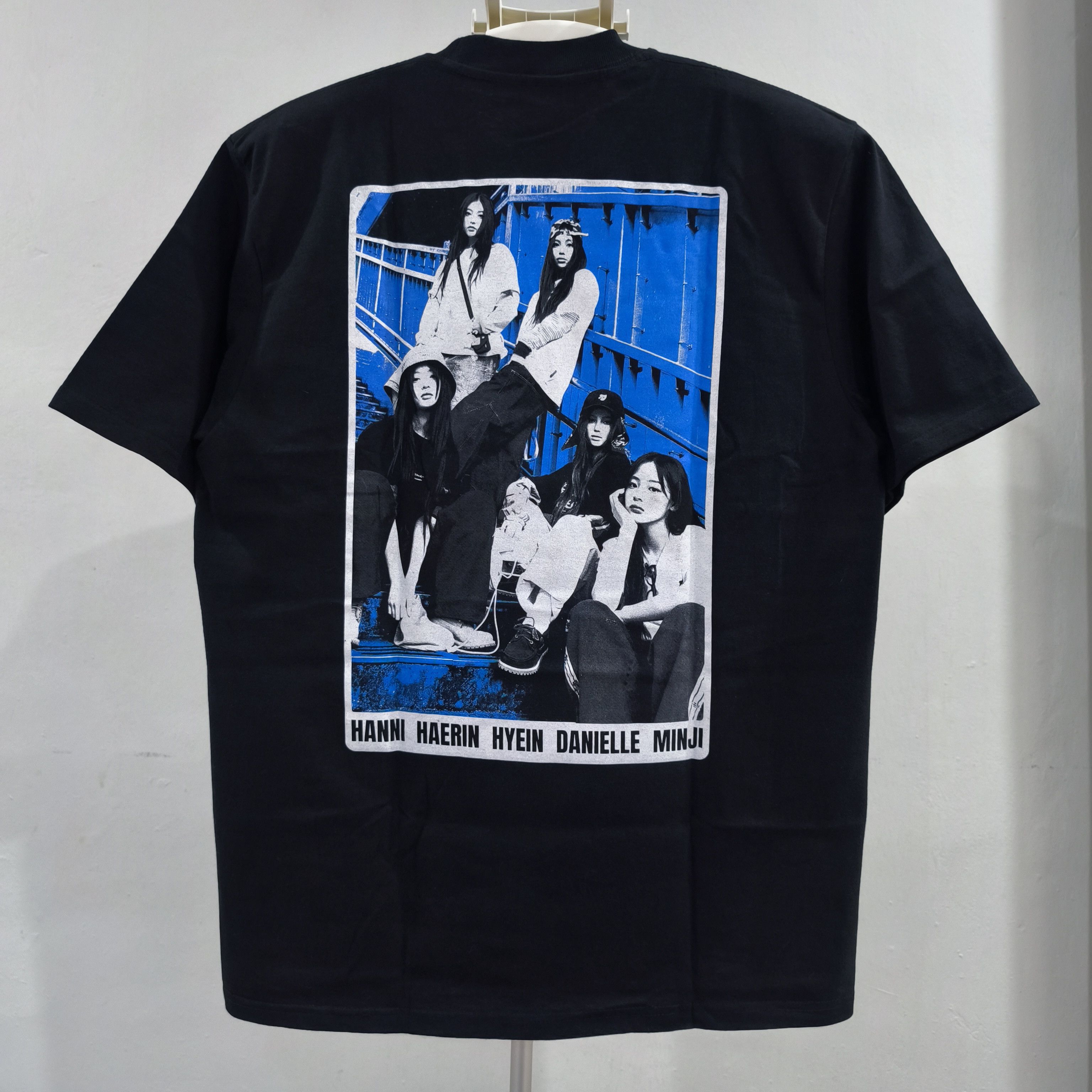 Rap Tees New Jeans This Is Not New Jeans T-shirt Size US XL / EU 56 / 4 - 7 Thumbnail