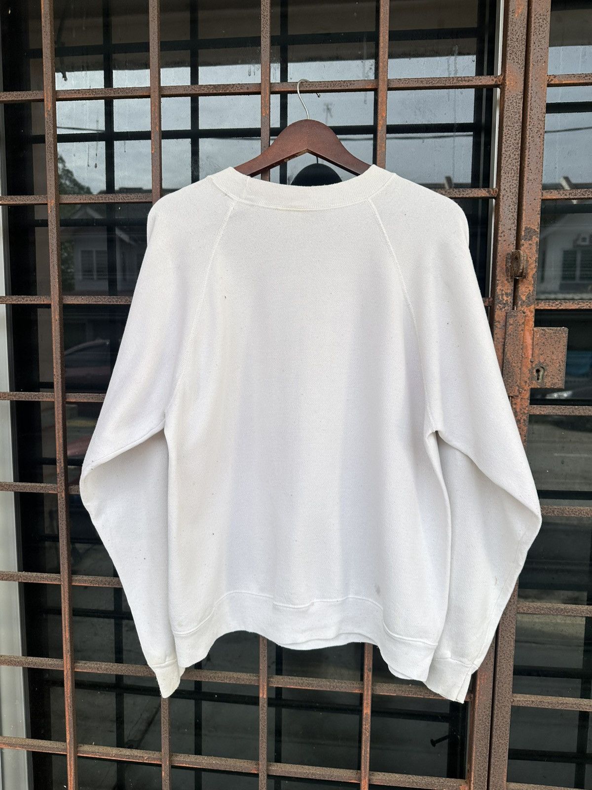 Vintage Vintage MC.Cartney Kentuckiana Cluster Tee Crewneck Size US L / EU 52-54 / 3 - 7 Thumbnail