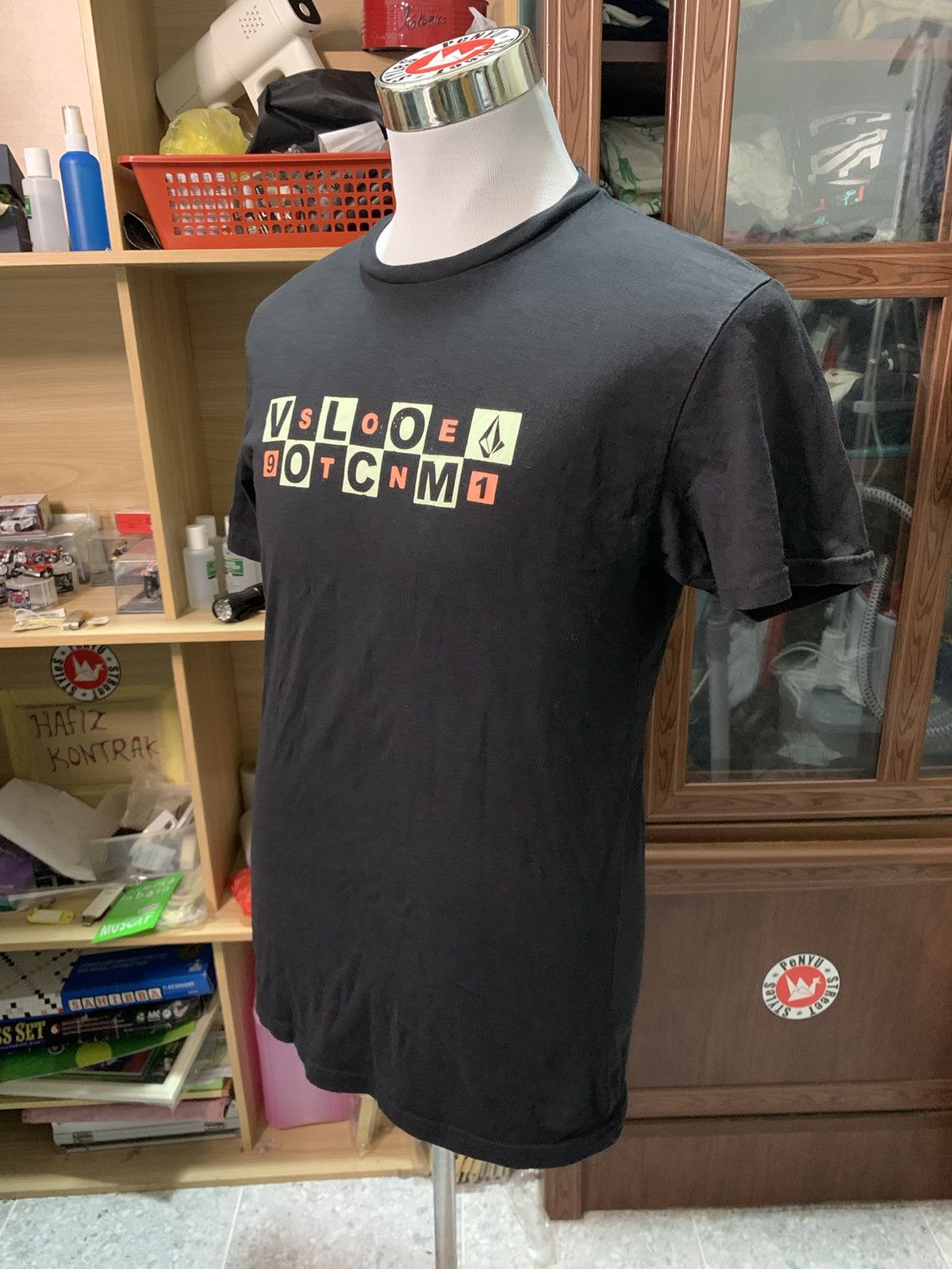Vintage × Volcom Y2K Volcom Stone T Shirt Size US M / EU 48-50 / 2 - 4 Thumbnail