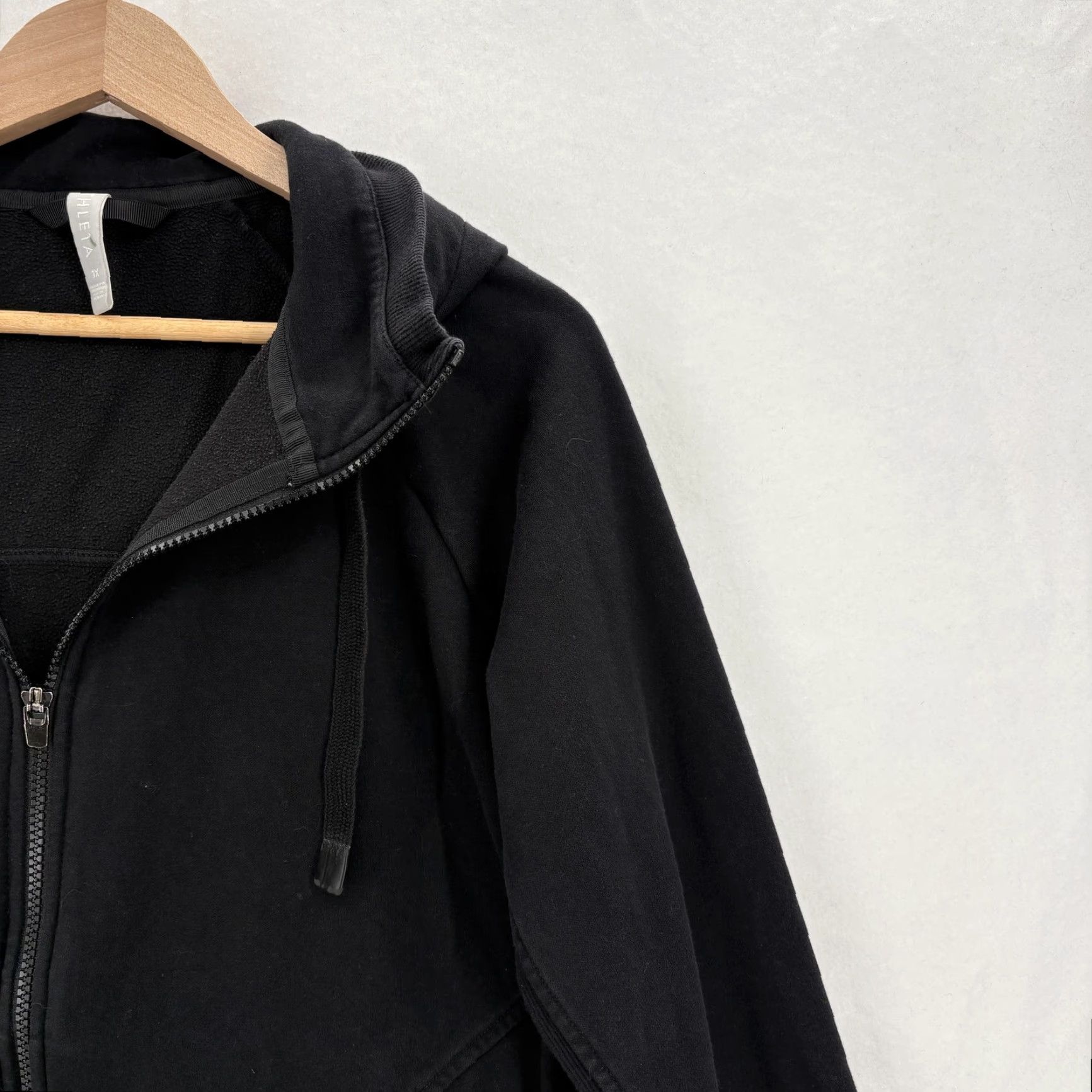 Athleta Athleta Hoodie Womens 1X Black Full Zip Hooded Fleece Stretch Gym Travel Size XL / US 12-14 / IT 48-50 - 2 Thumbnail