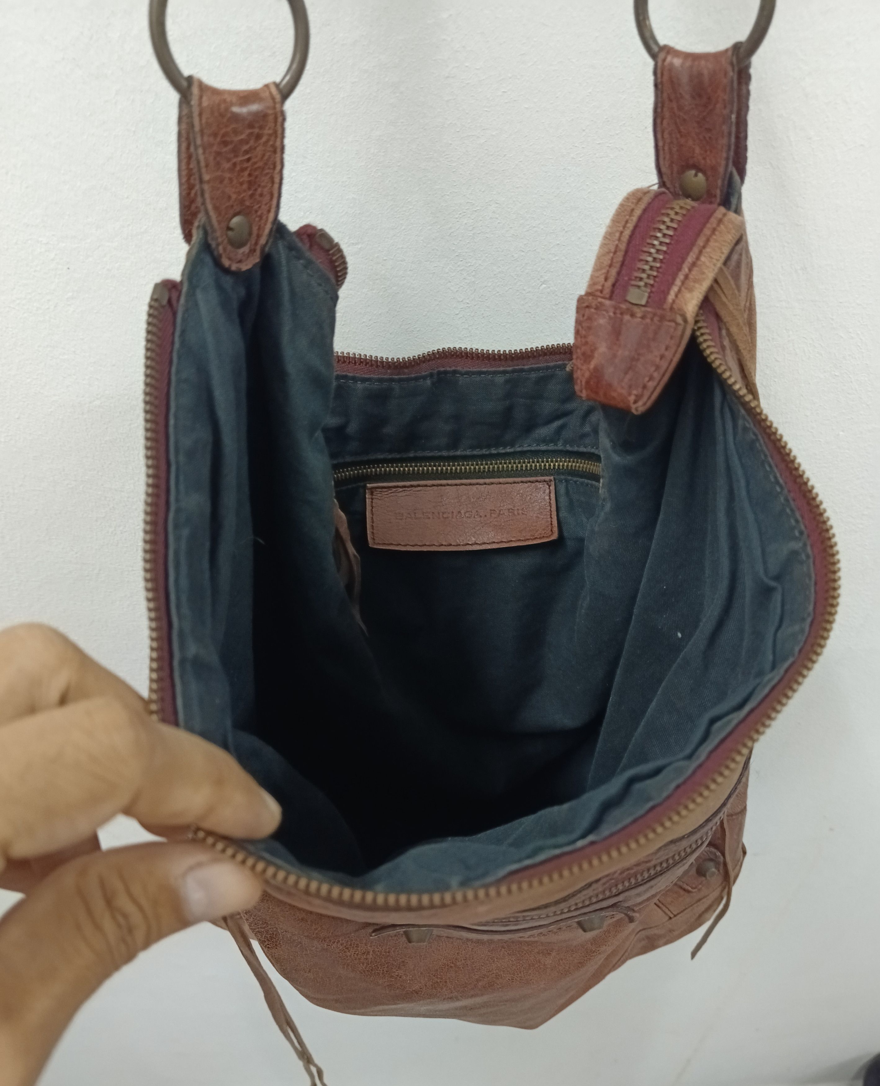 Balenciaga Balenciaga Motocross Classic Day Hobo Bag Size ONE SIZE - 14 Thumbnail
