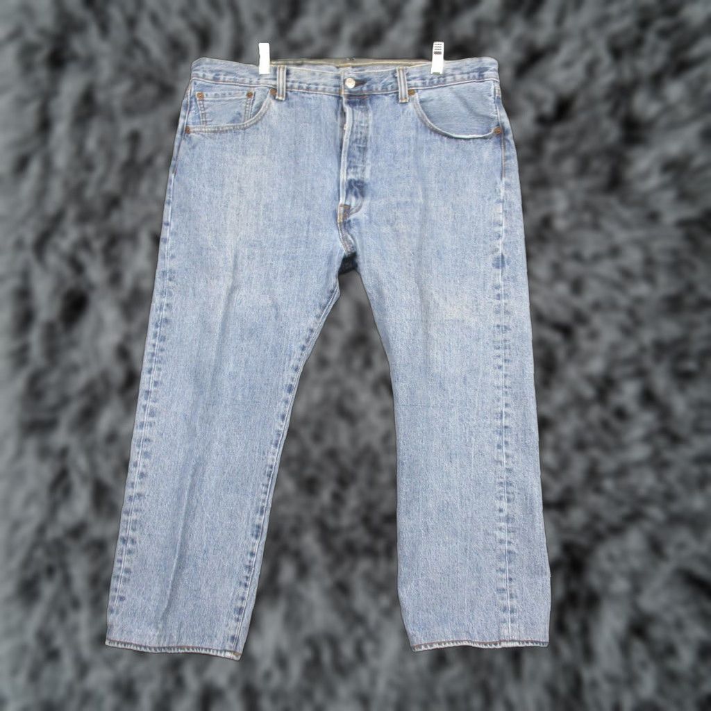 Levi's VINTAGE Levi's 501 Jeans Mens 40x32 Blue Denim Straight Leg Button Fly Jeans 501 Red Tab Mens Size US 40 / EU 56 - 1 Thumbnail