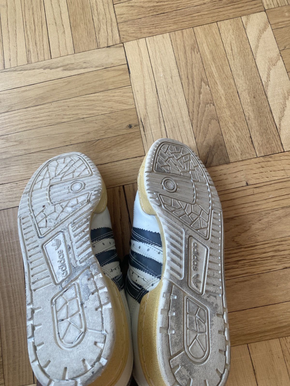 Adidas Adidas Rivalry Low "SUPERSTAR" 2020 - Size 9 Rare Size US 9 / EU 42 - 6 Thumbnail
