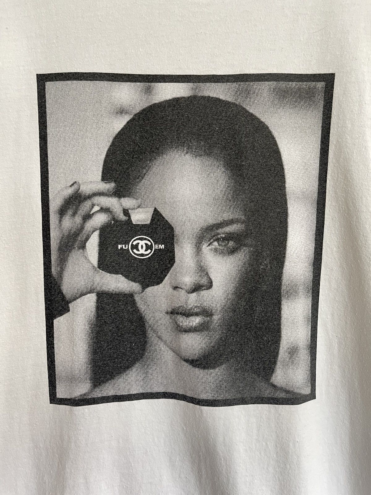Rihanna Fuck Em Rihanna Portrait T Shirt XL Size US XL / EU 56 / 4 - 2 Thumbnail