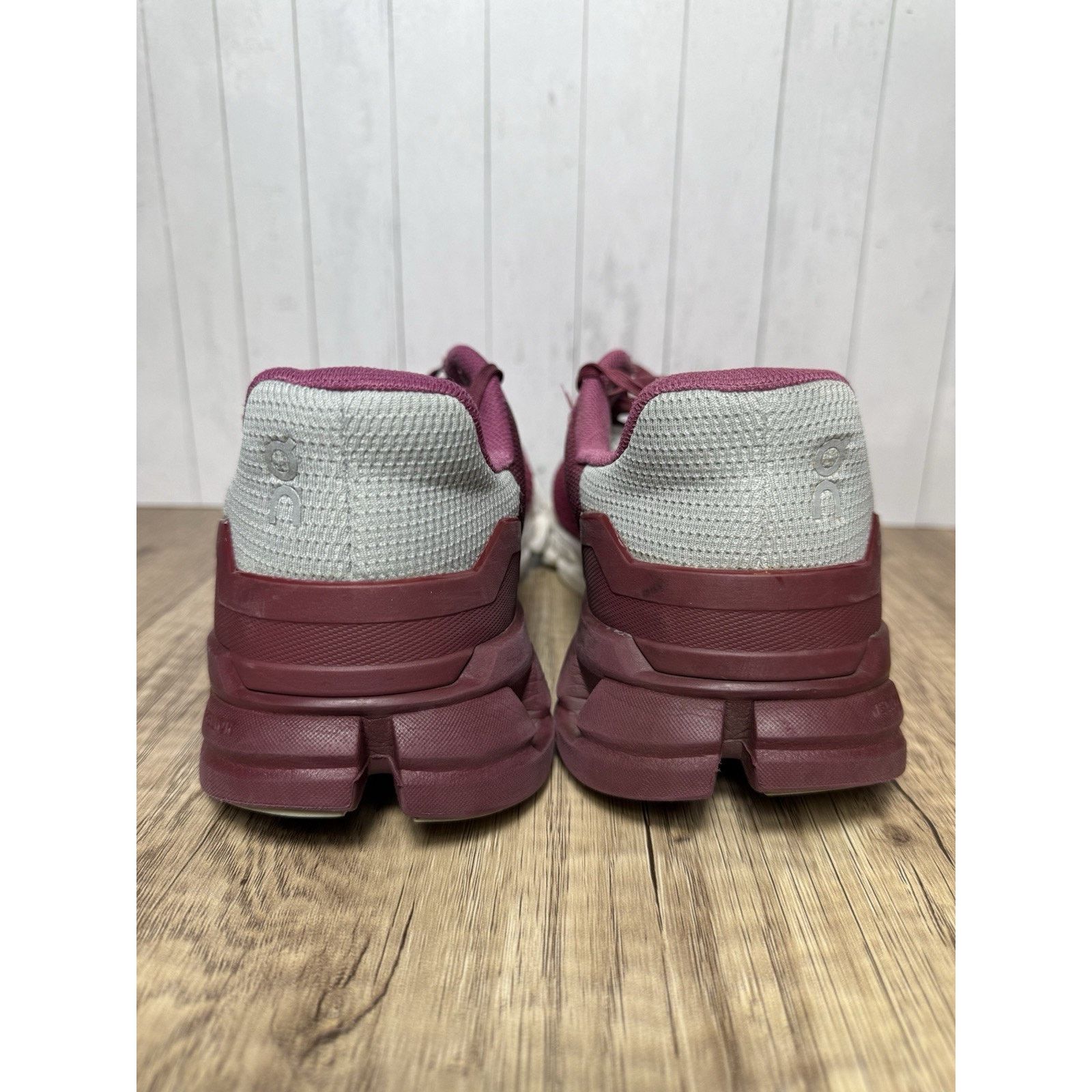 On On Running Women's Cloudflyer Helion Running Purple Sz 9W Size US 9 / IT 39 - 3 Thumbnail