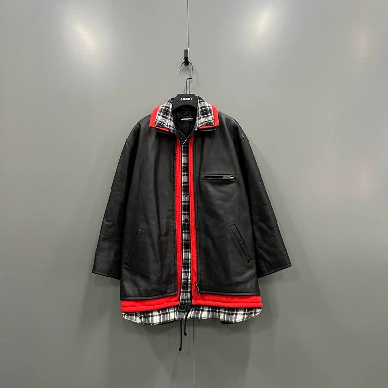 Balenciaga Balenciaga size 44 Triple-paneled leather jacket Size US S / EU 44-46 / 1 - 1 Thumbnail