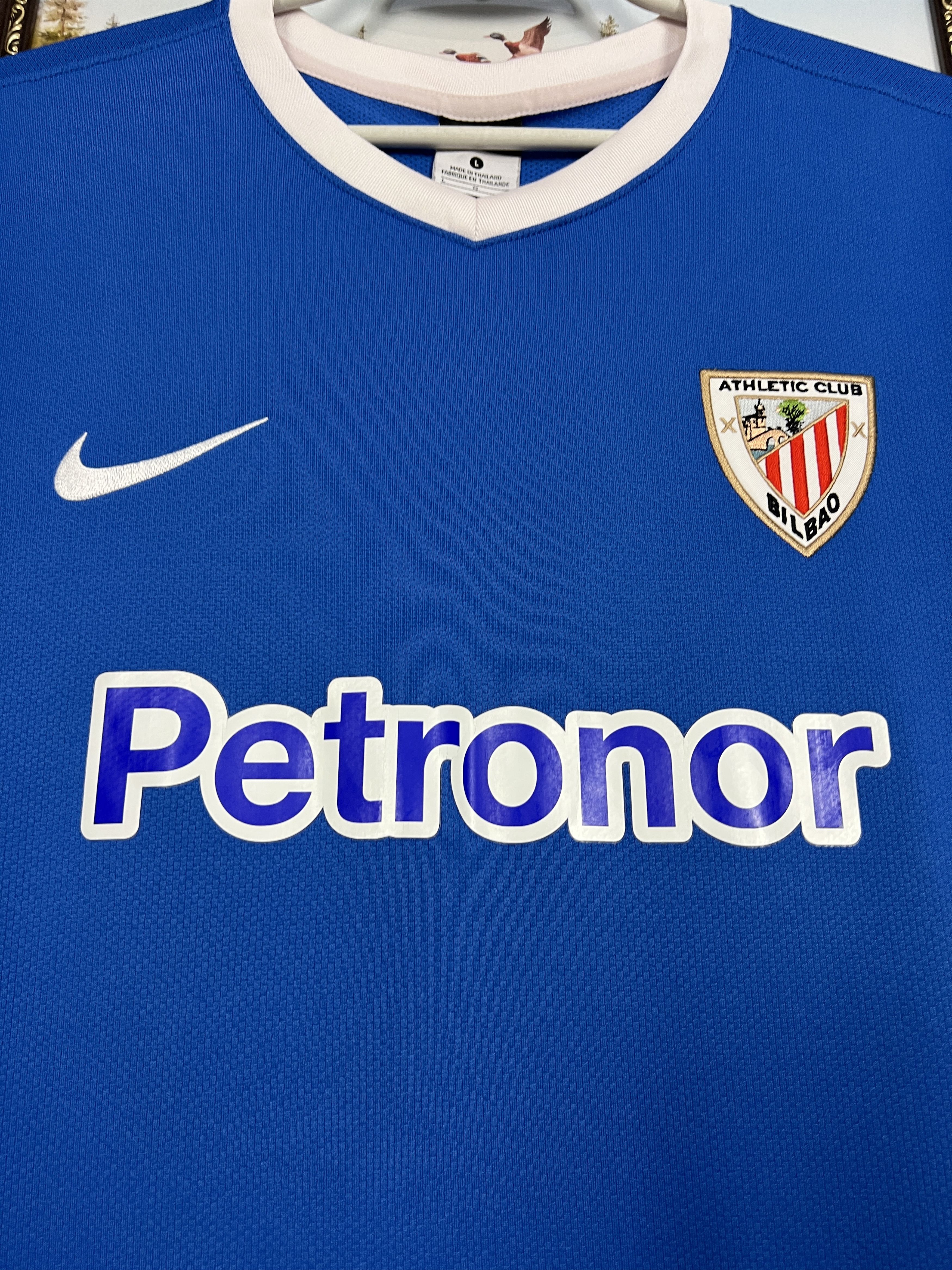 Nike Athletic Bilbao 2013 Nike Away Football Shirt Soccer Mens Size US L / EU 52-54 / 3 - 3 Thumbnail