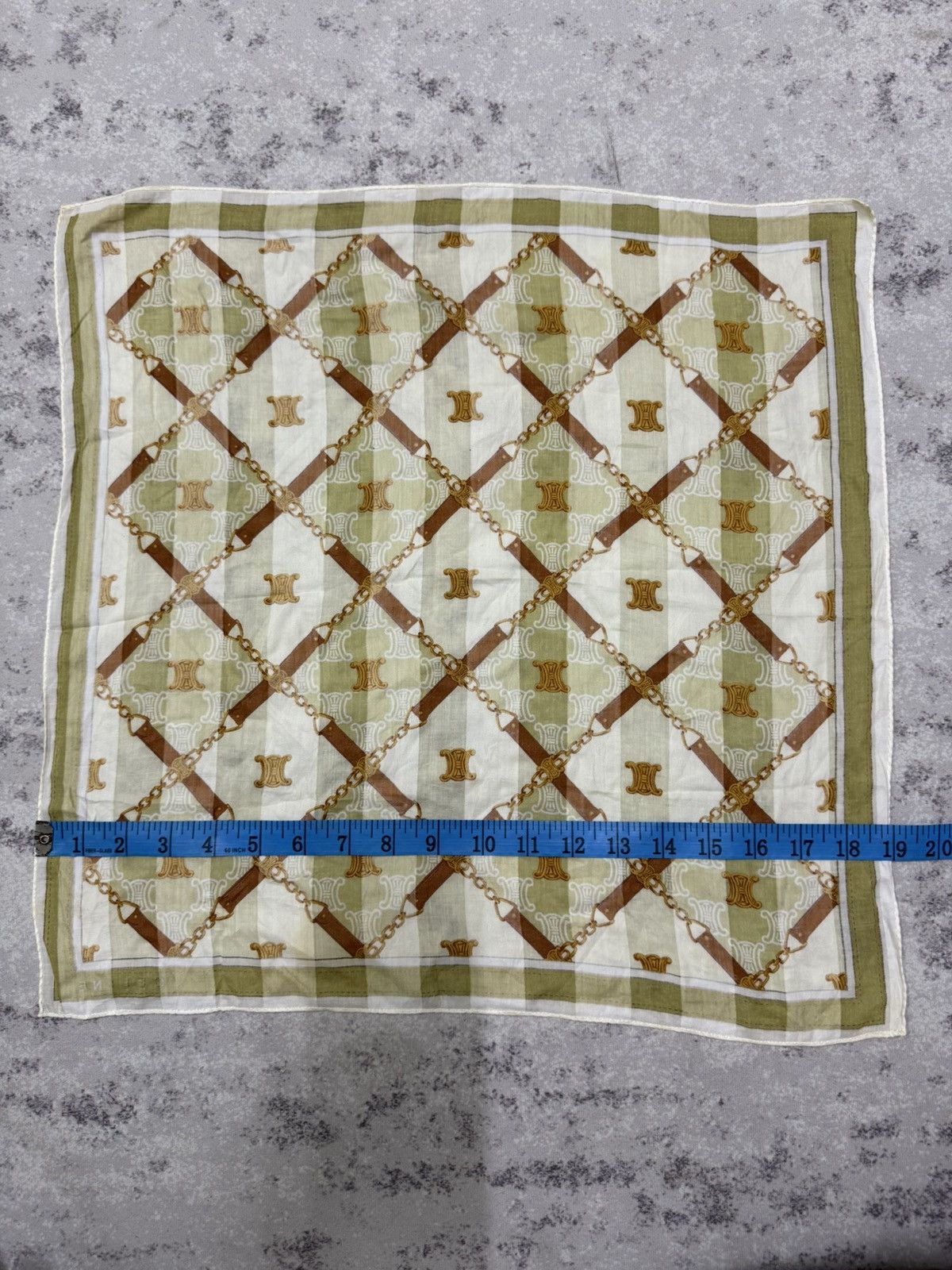 Celine Celine Handkerchief/Pocketsquares Olive Green Size ONE SIZE - 14 Thumbnail